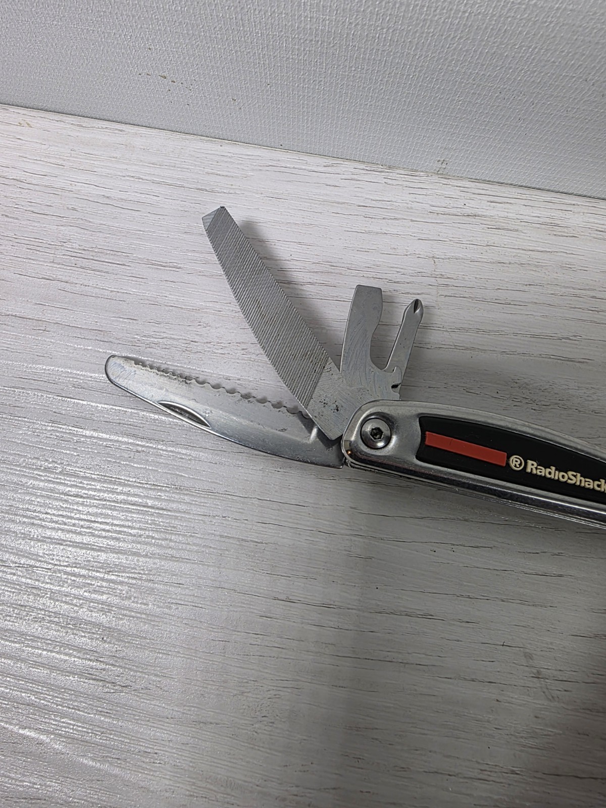 Radio Shack Multi Tool Pocket Utility Knife Rare Retired