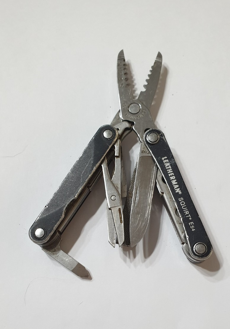 🔥 Leatherman Squirt ES4 Black Rare Retired Keychain Multitool