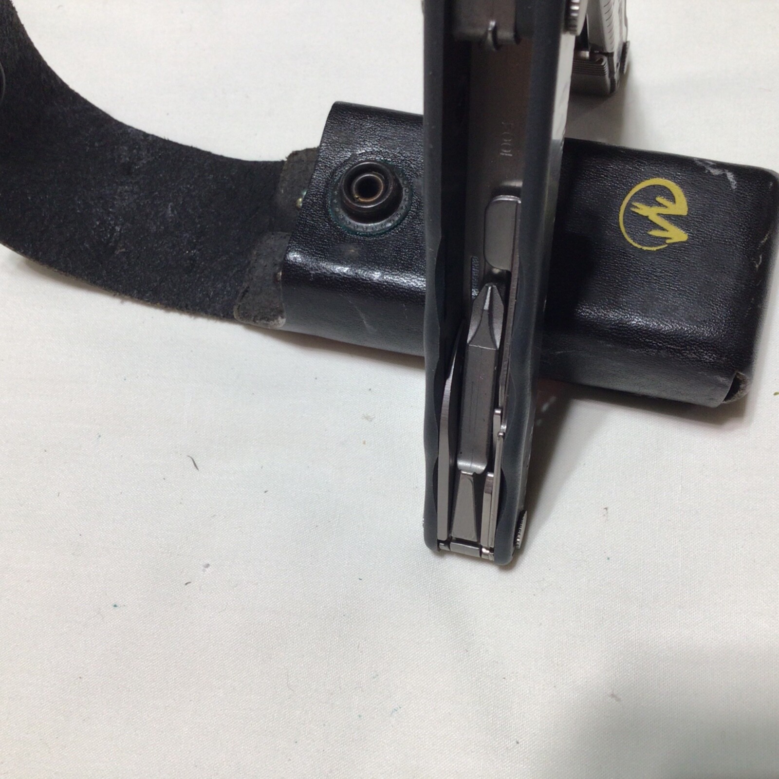 leatheman fuse multi tool with case