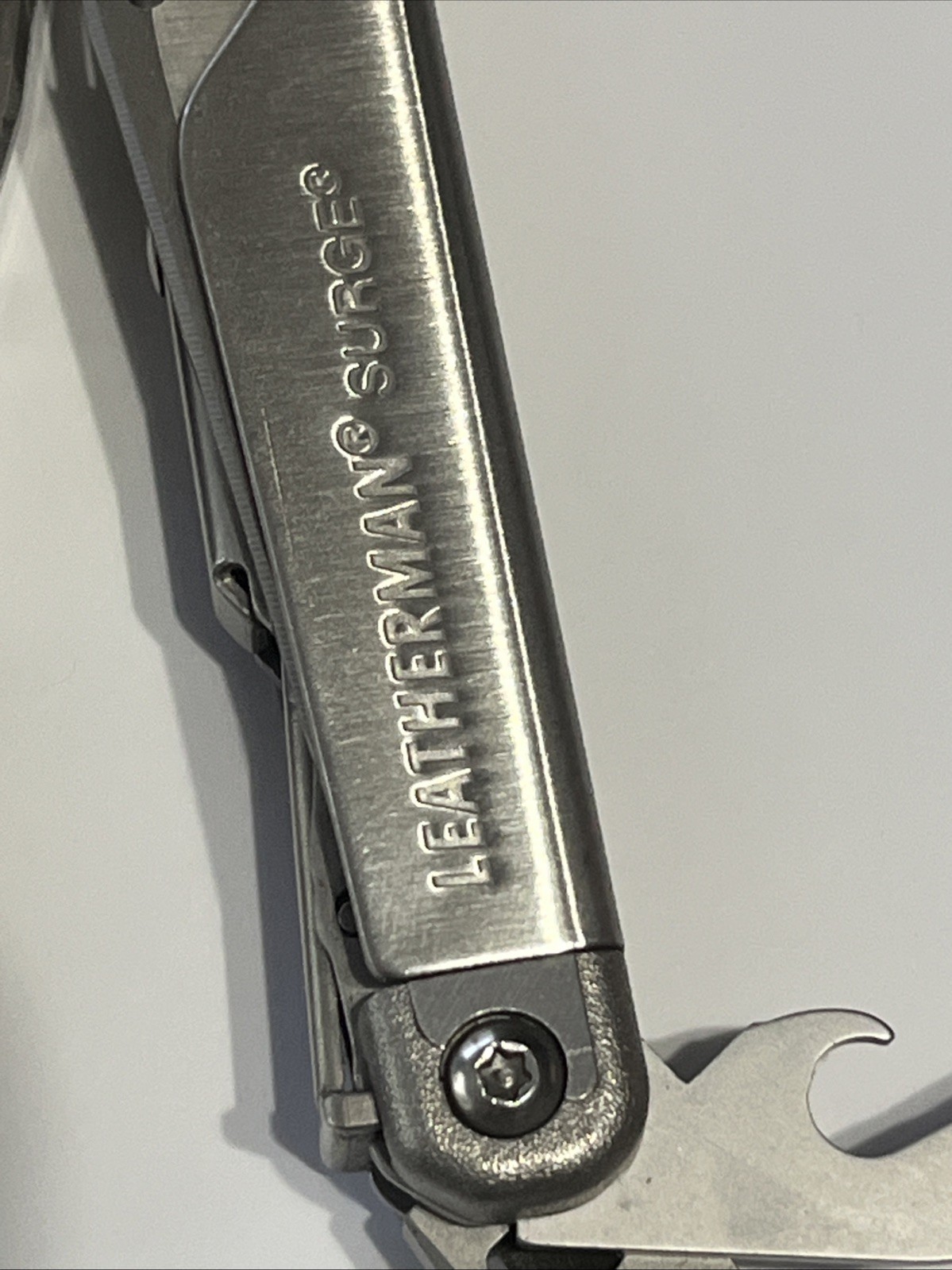 🔥 Awesome Leatherman Surge Multi-Tool Heavy duty Clean