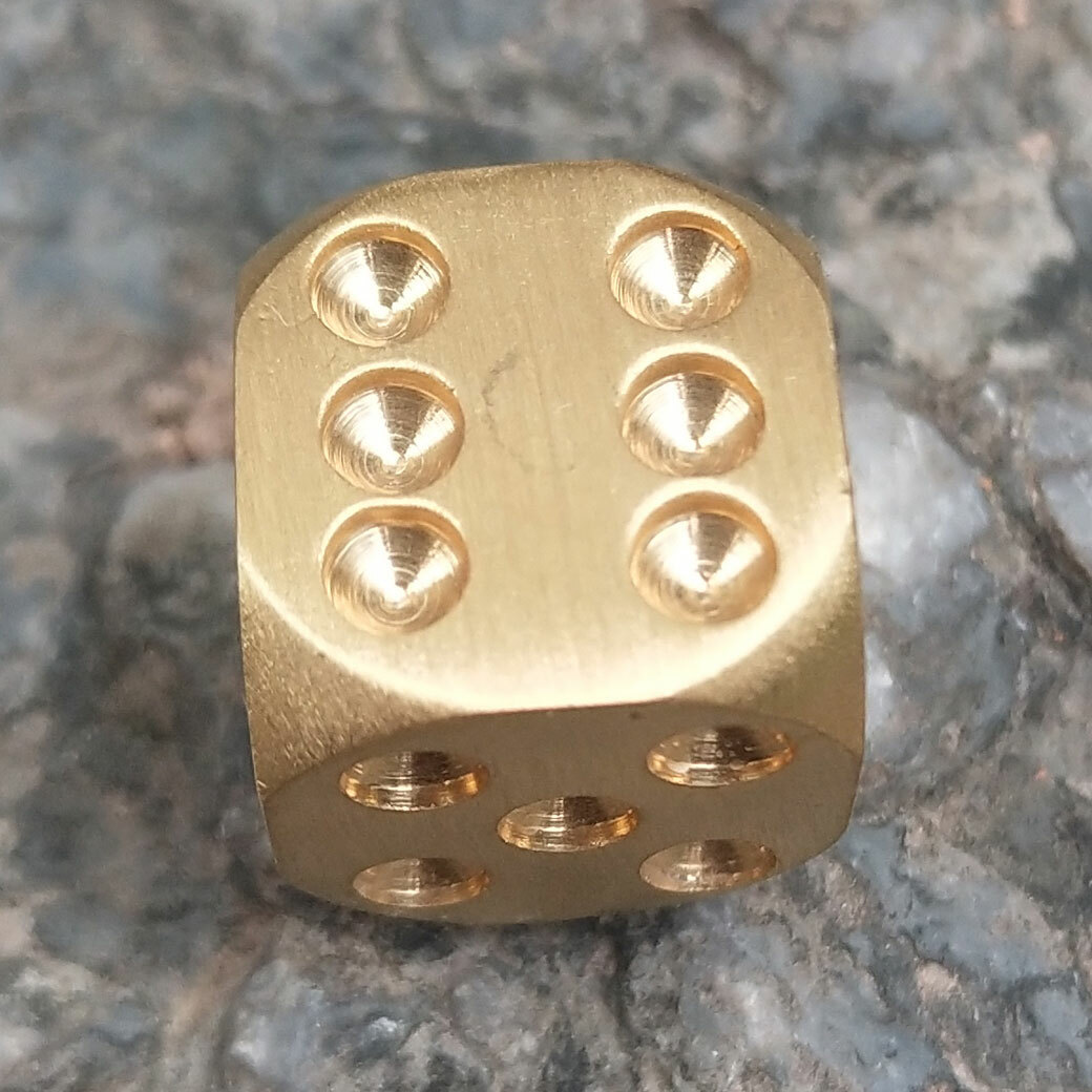 EDC Gear Creative Pure Solid Brass Dice KTV Entertainment Supplies Outdoor