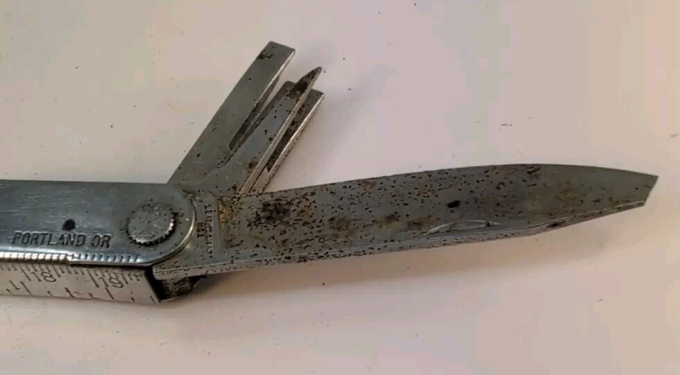 NICE Original Leatherman Tool US REG TM 1325473 Multi-Tools Portland OR Vintage