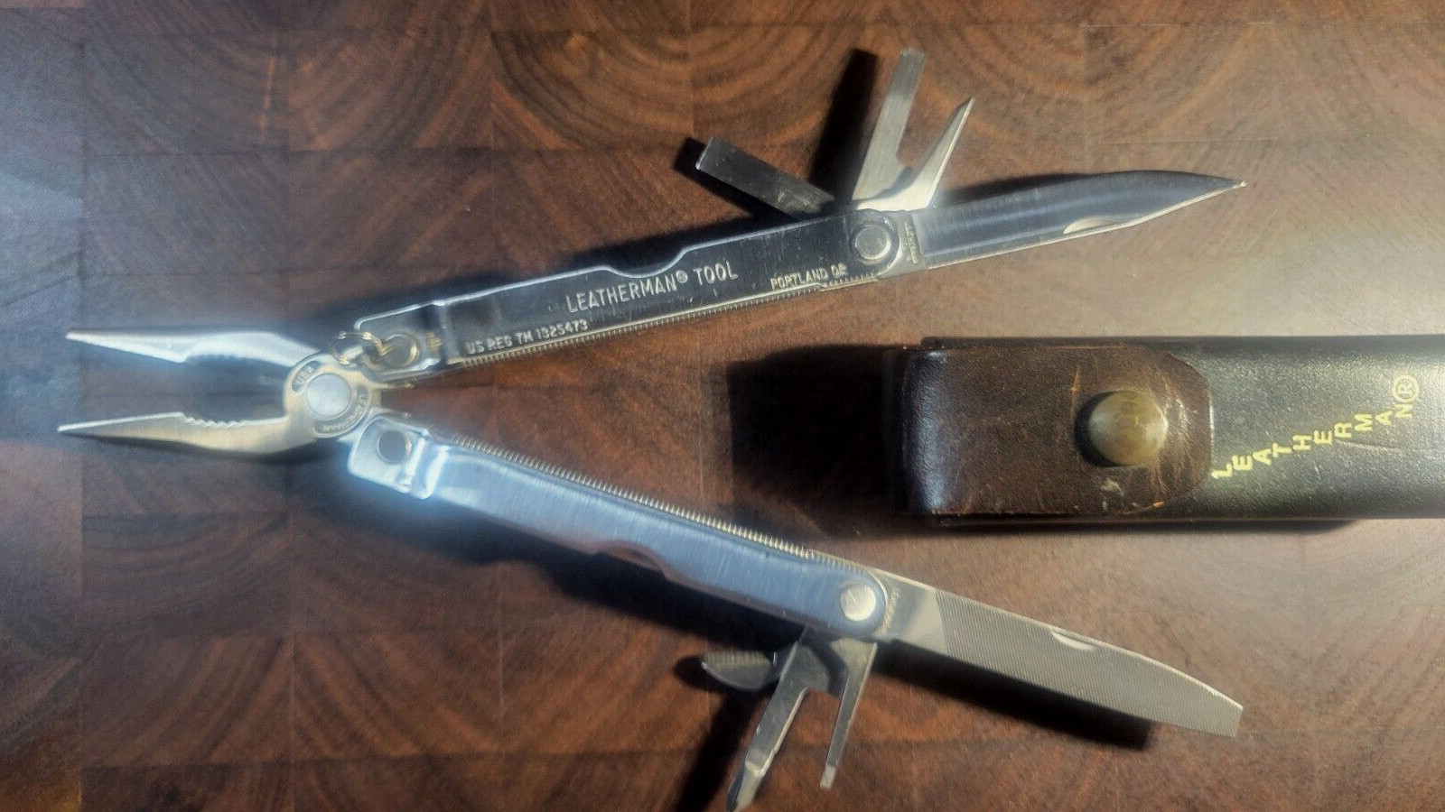 Vintage Original Leatherman Multi Tool Portland OR TM 1325473 W Original Case.