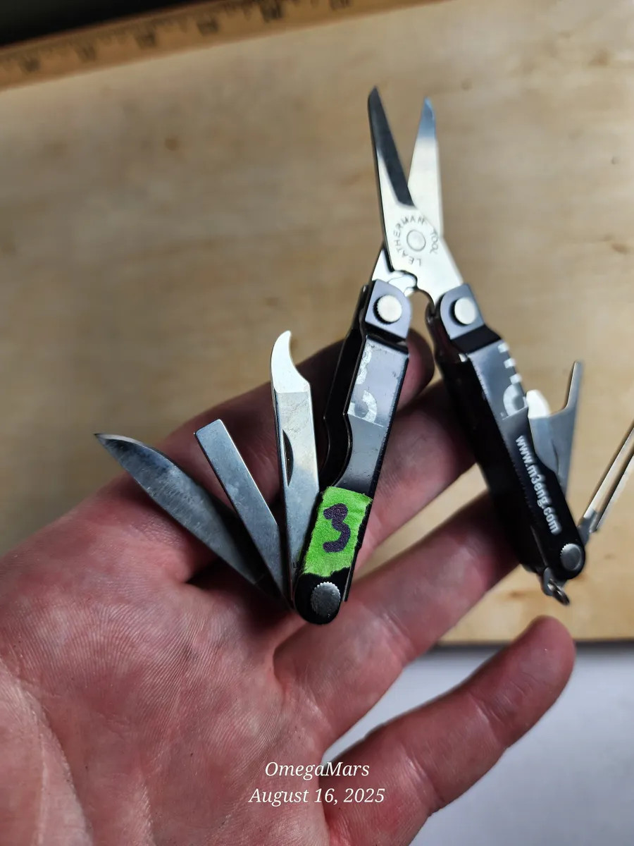 Leatherman Micra Black #3 Light usage