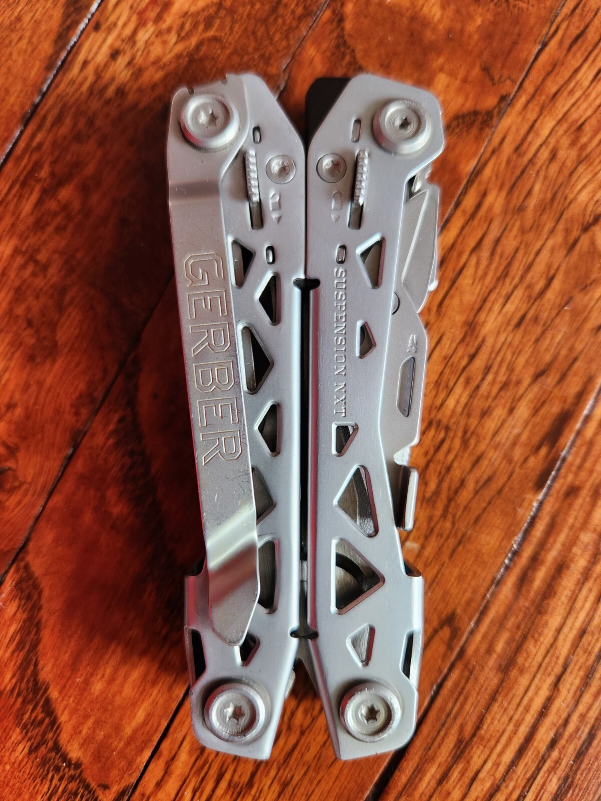 Gerber Suspension NXT Multi-Tool Plier 30-001364 Very Good Condition