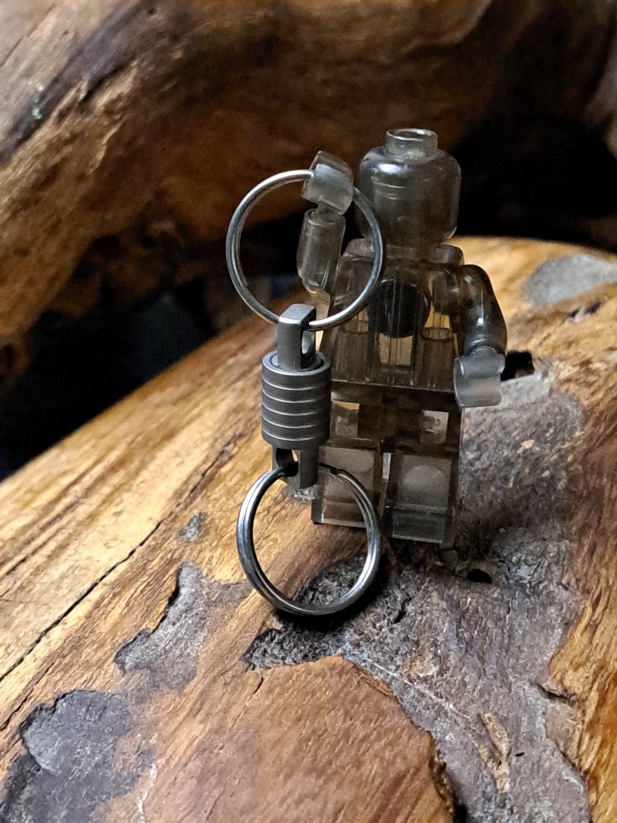 Pro Mini Series Titanium Swivel With 15mm Titanium Keyrings