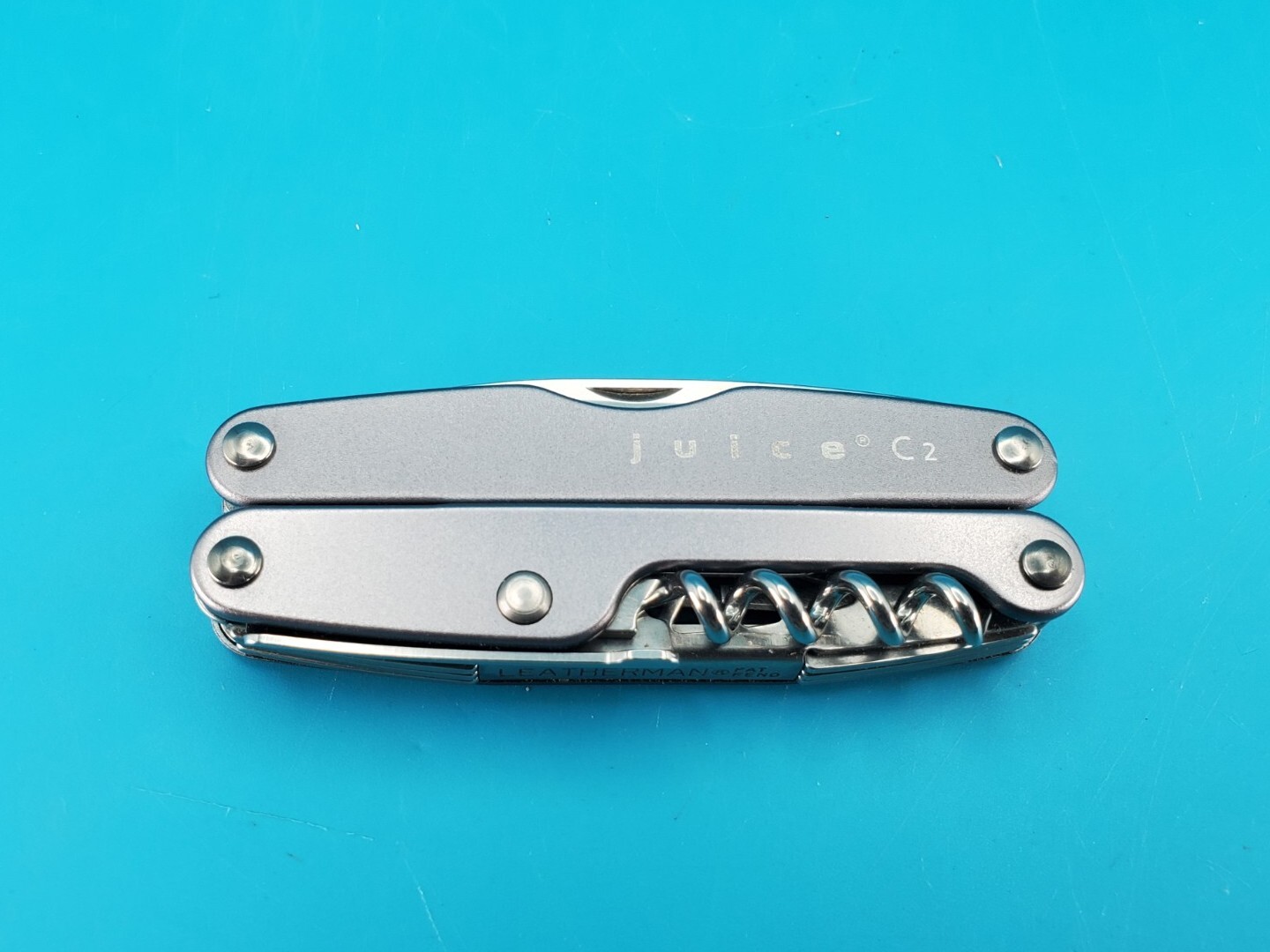 Leatherman Juice C2 Silver Multi Tool! RETIRED! NEW IN BOX!