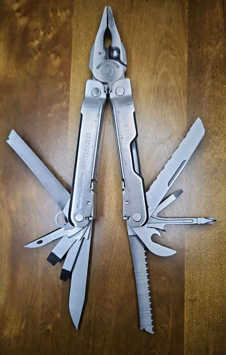 Leatherman Super Tool 300 Multitool w/Leather Sheath Excellent EDC