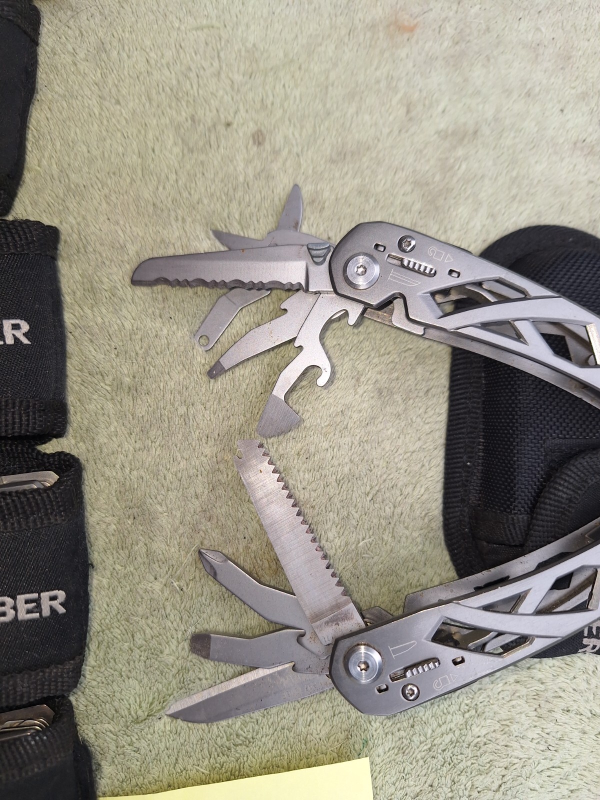 1 GERBER Suspension Multi Tool Camping Fishing one per order Loc M1