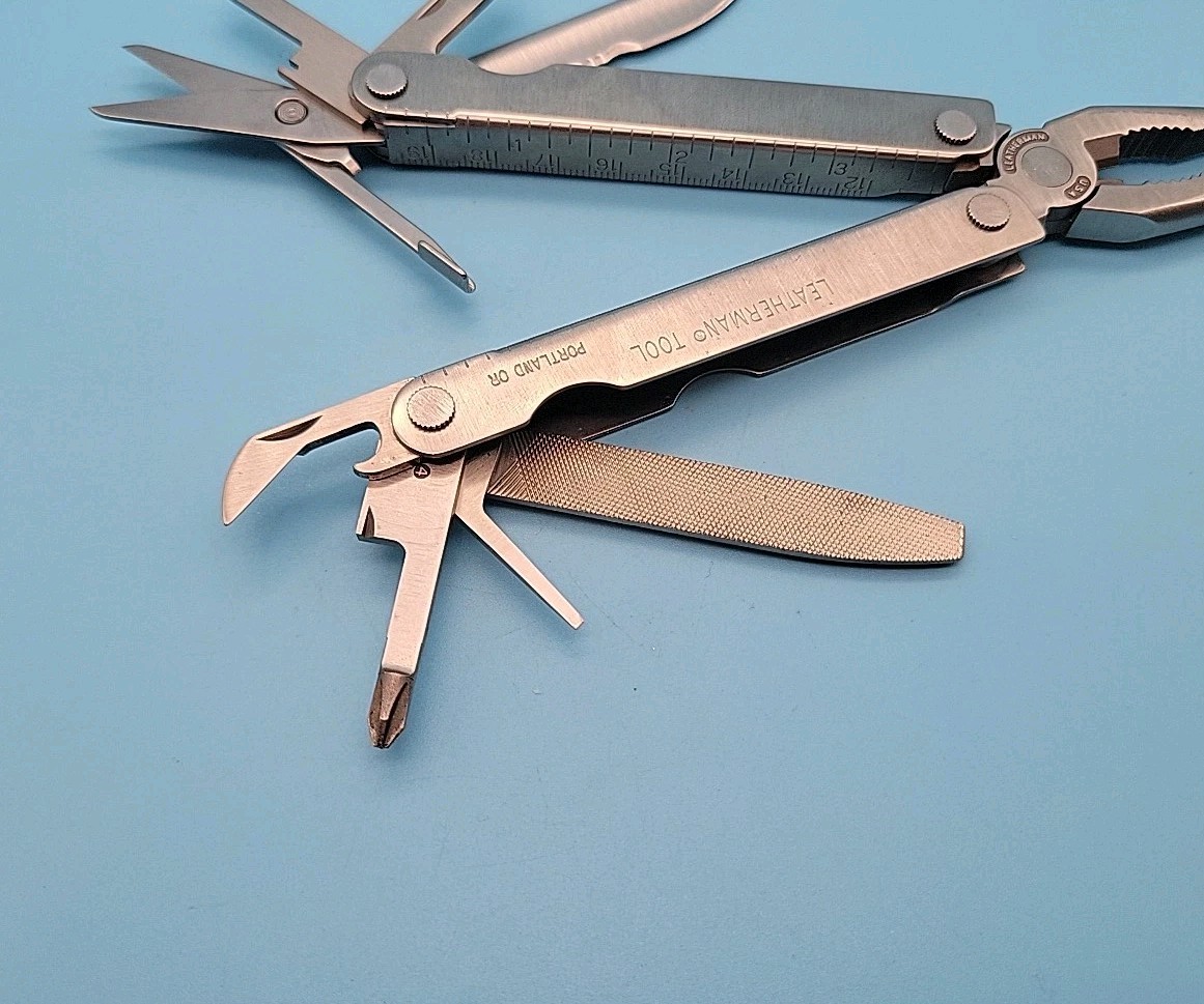 Leatherman PST II Multi-Tool w/ Scissors – Dated 0398 – Pliers, Knife, File,