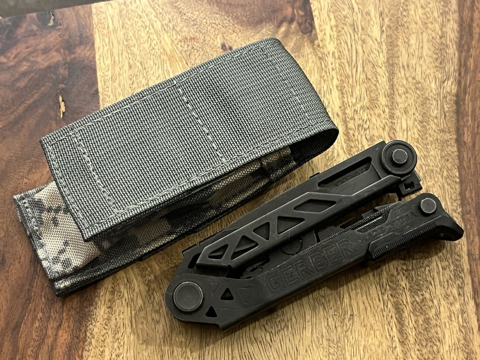 Gerber Center Drive Multi Tool Black USA w/Sheath SUPER NICE! Excellent!