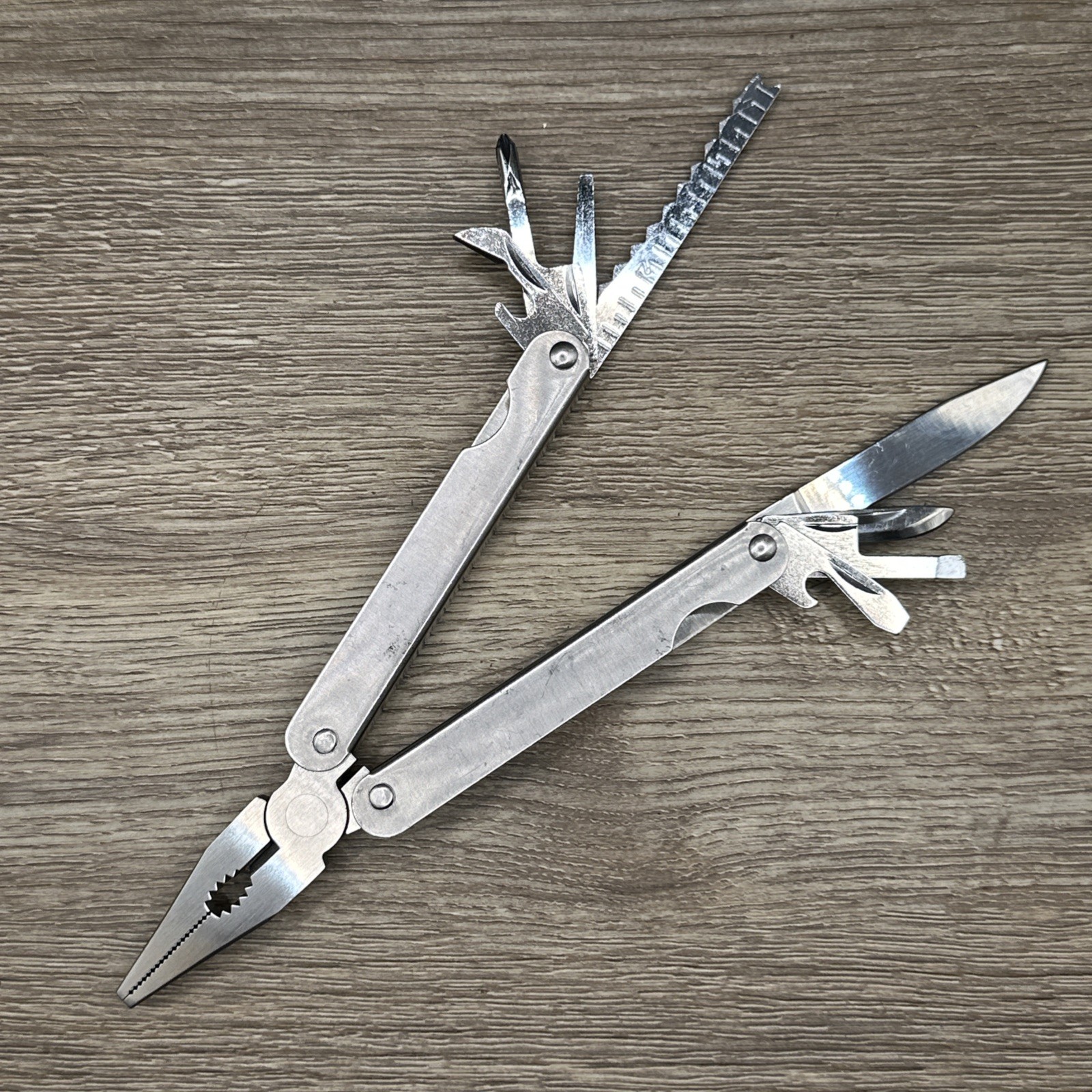 Harley Davidson Collectible MotorTool Multi-Tool Stainless Pliers