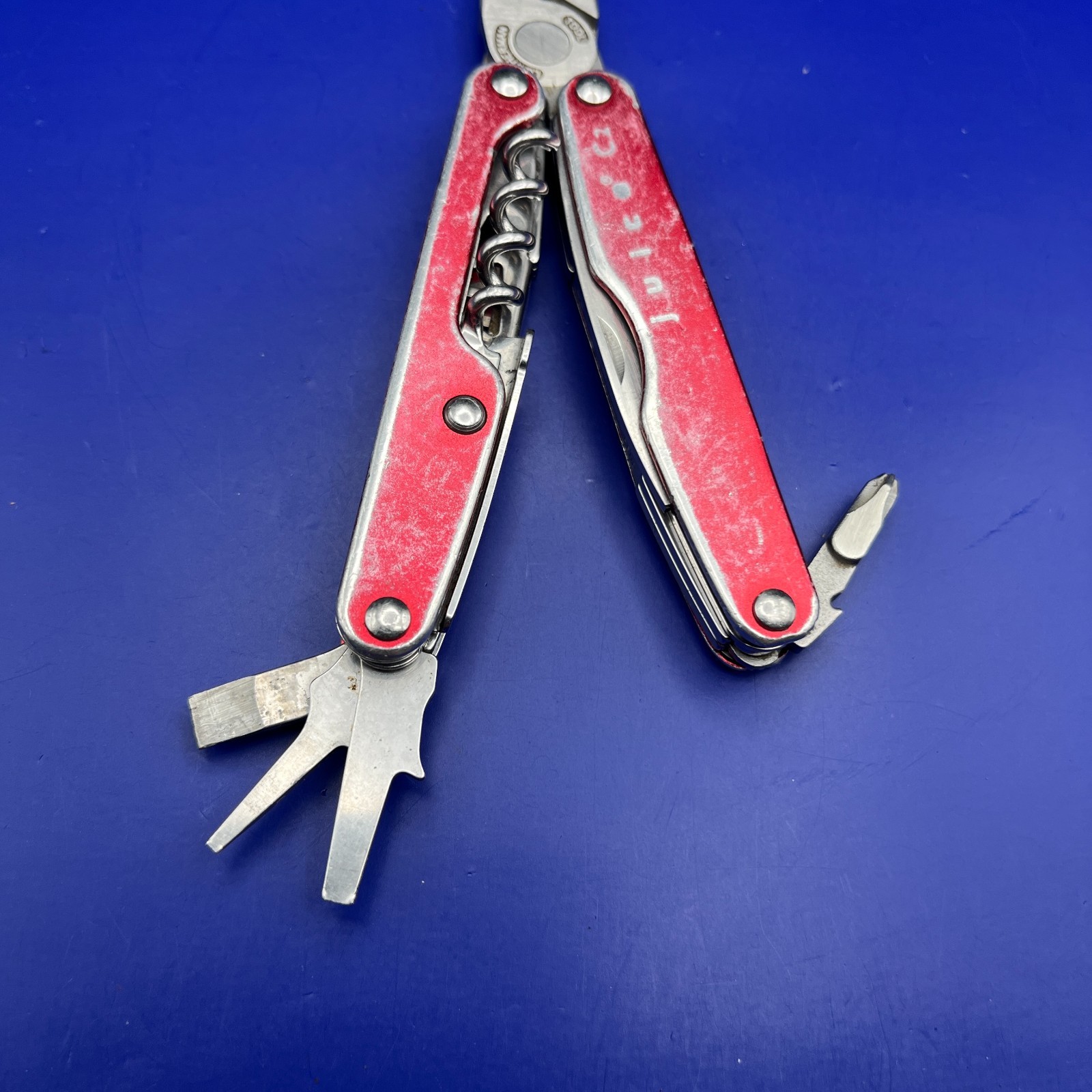 Leatherman Juice C2 Red Multi-Tool