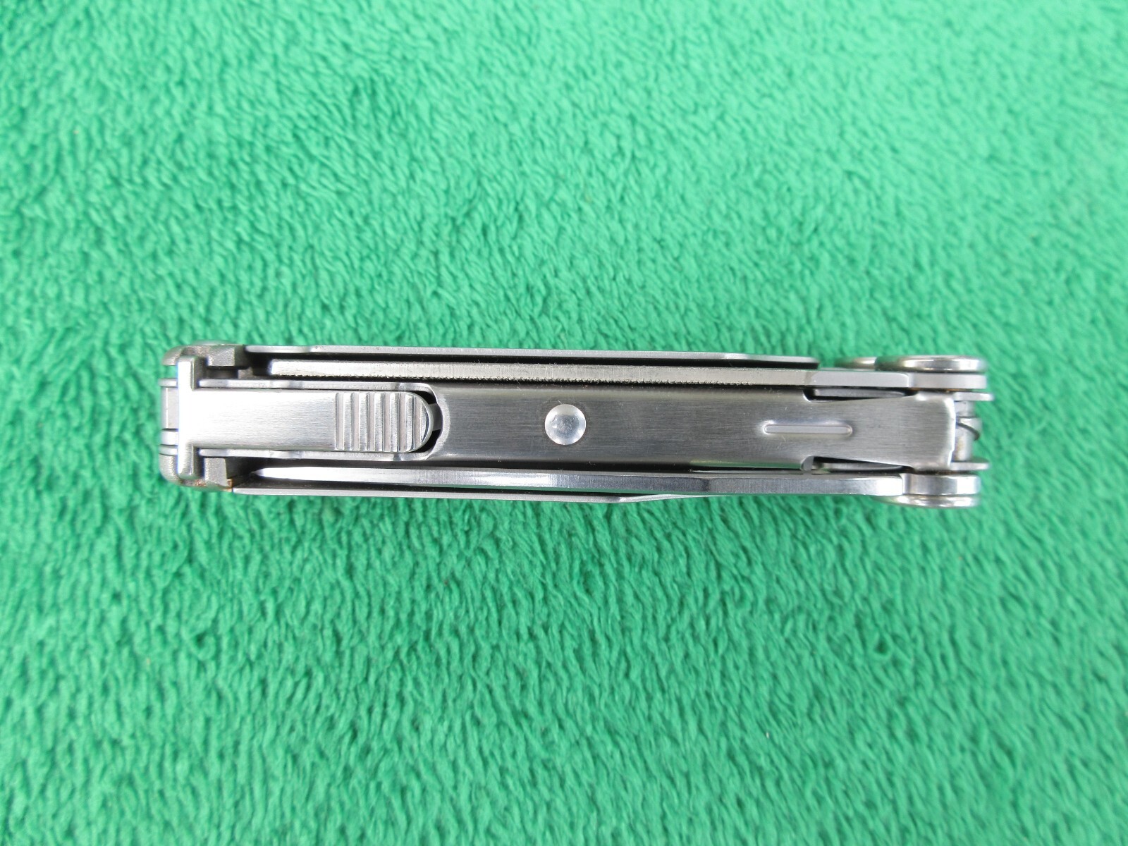 Leatherman Wave Multi Tool Folding Knife w/ Sheath #221