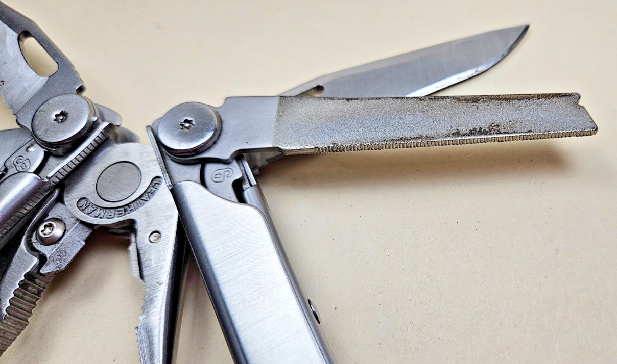 Leatherman Wave + Plus Multi-Tool 18 in 1, Great Condition with Sheath