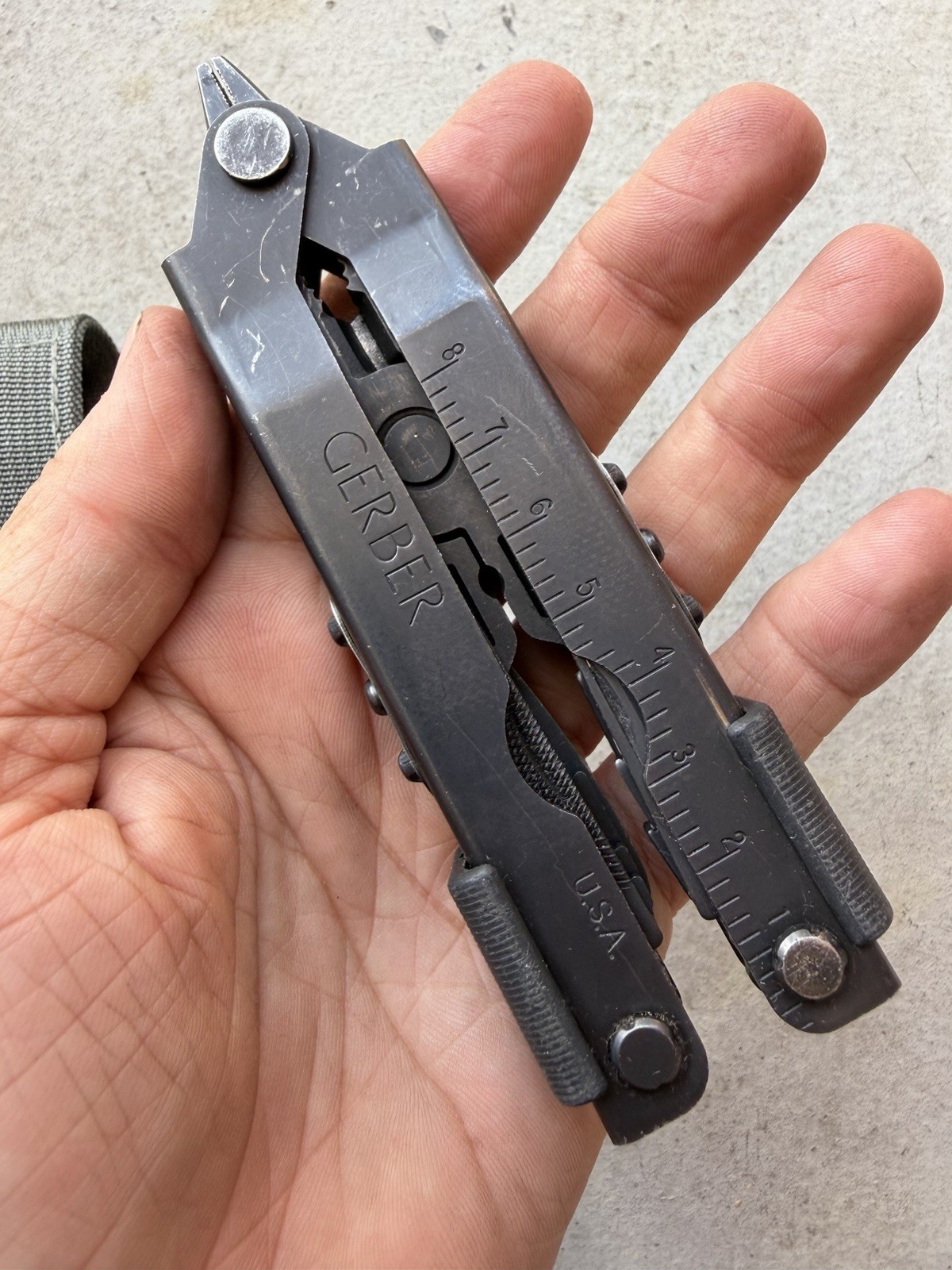 GERBER MP600 USA BLACK OXIDE MULTI TOOL, KNIFE, PLIER, W/SHEATH, VERY GOOD OA!