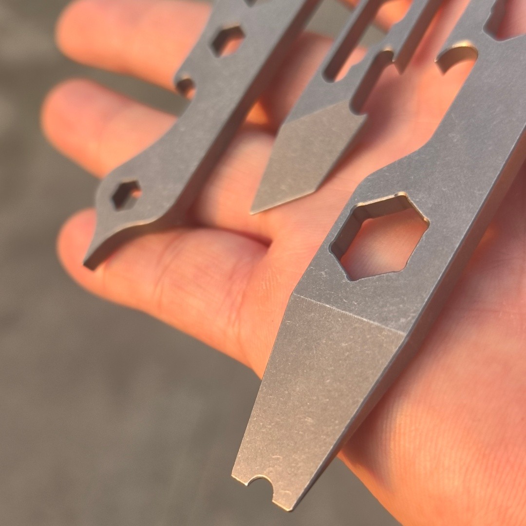 TC4 Titanium alloy Survival Multi Tool EDC Pry Bar Wrench Self-defense Emergency