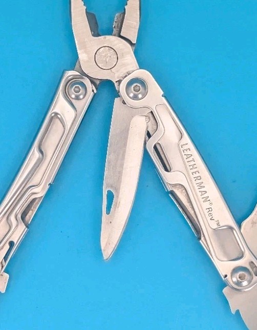 Leatherman Rev 3.8″ Multi-Tool, Stainless! USED