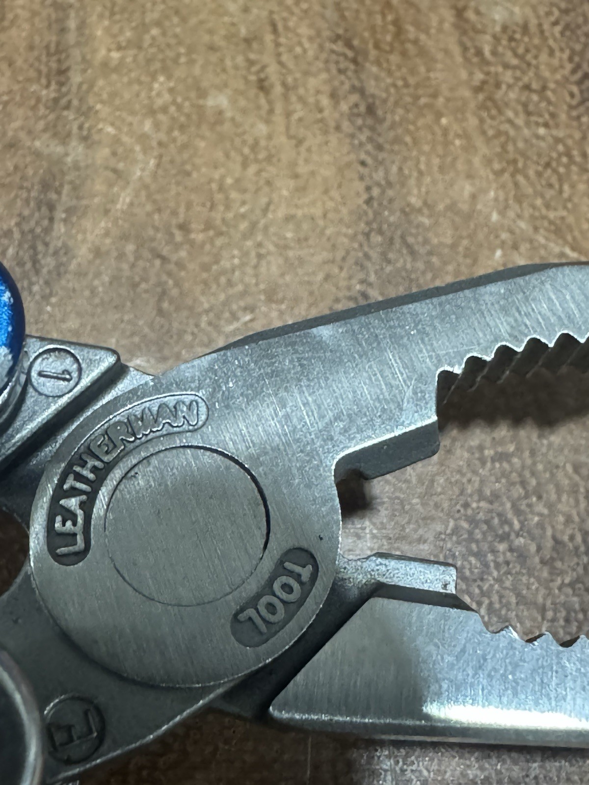 Leatherman Juice CS4 EDC Multitool
