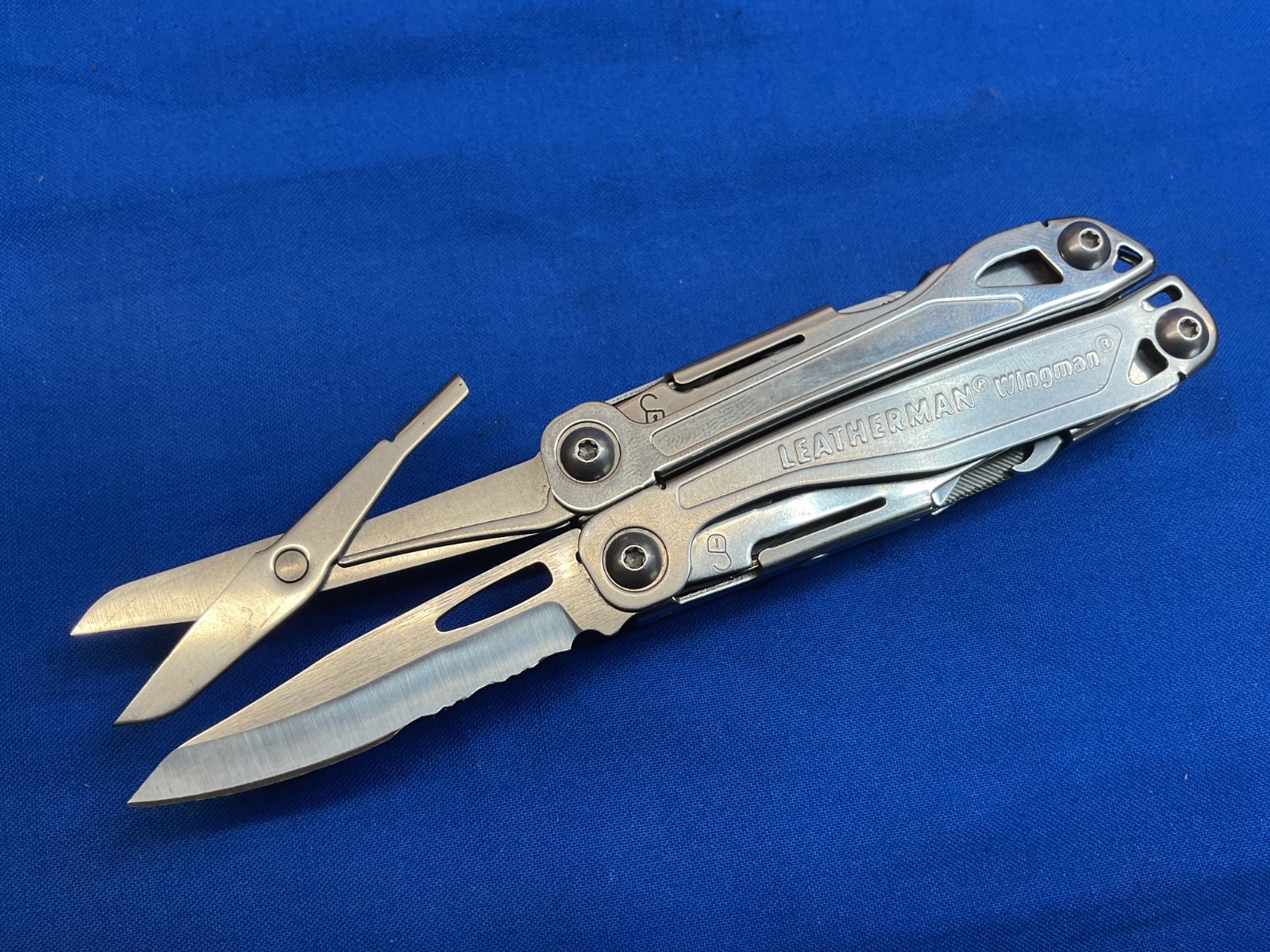 Leatherman Wingman Multi Tool Knife Pliers Camping Hunting Hiking 2021 Date Code