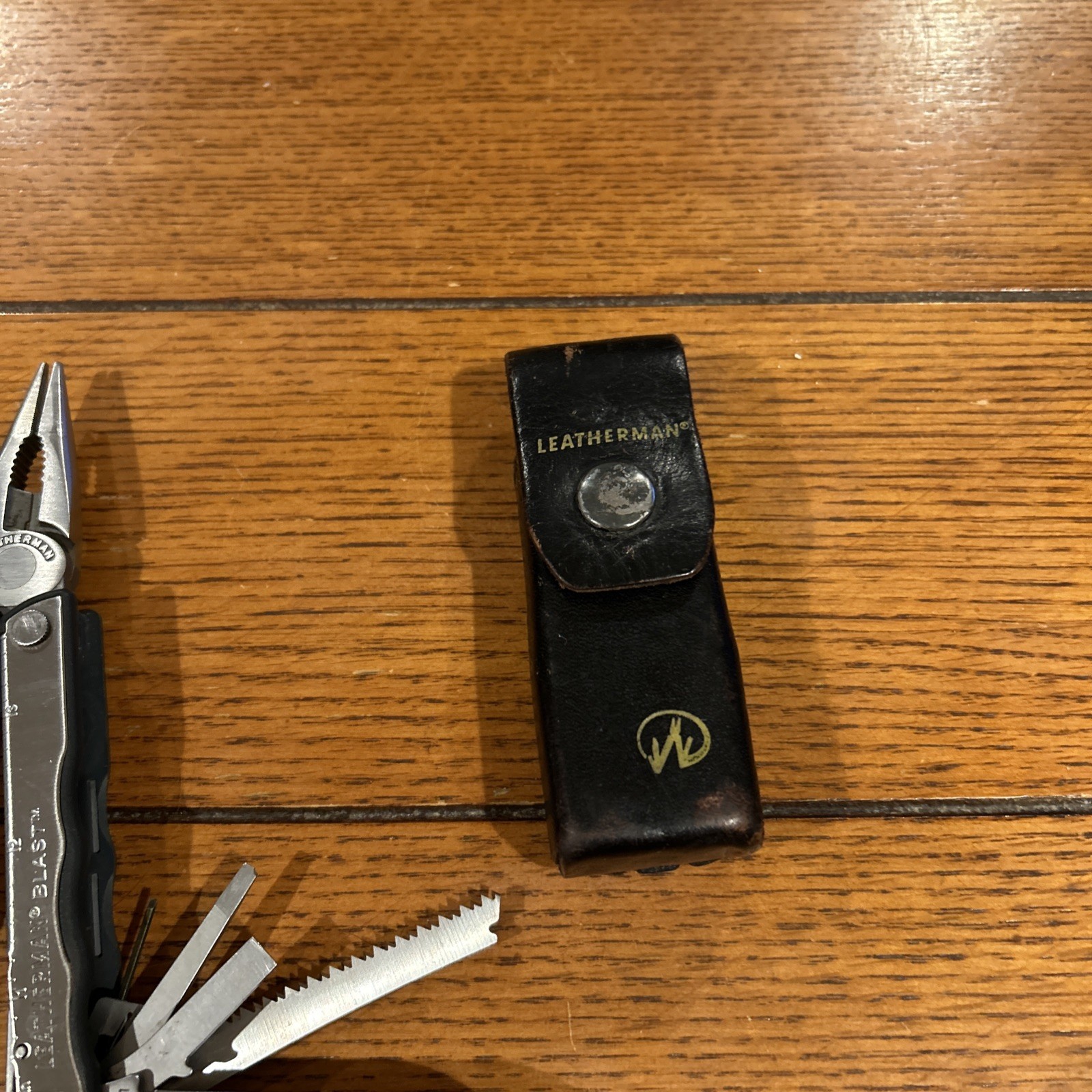 Leatherman BLAST Multi-Tool w/ Factory Sheath Retired 15 functions