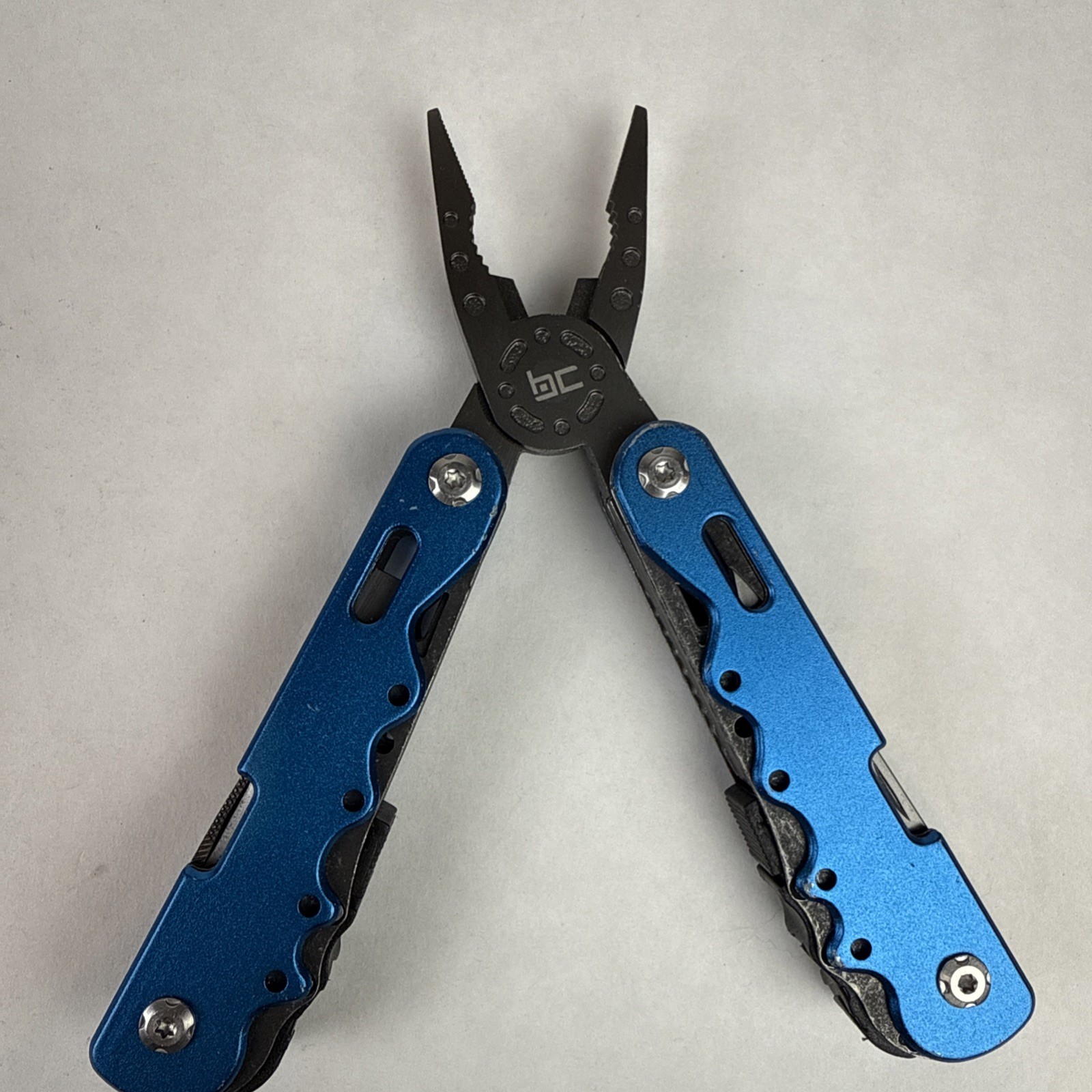Basecamp Multi-Mate Multi-Tool Blue UPS Logo *See Photos