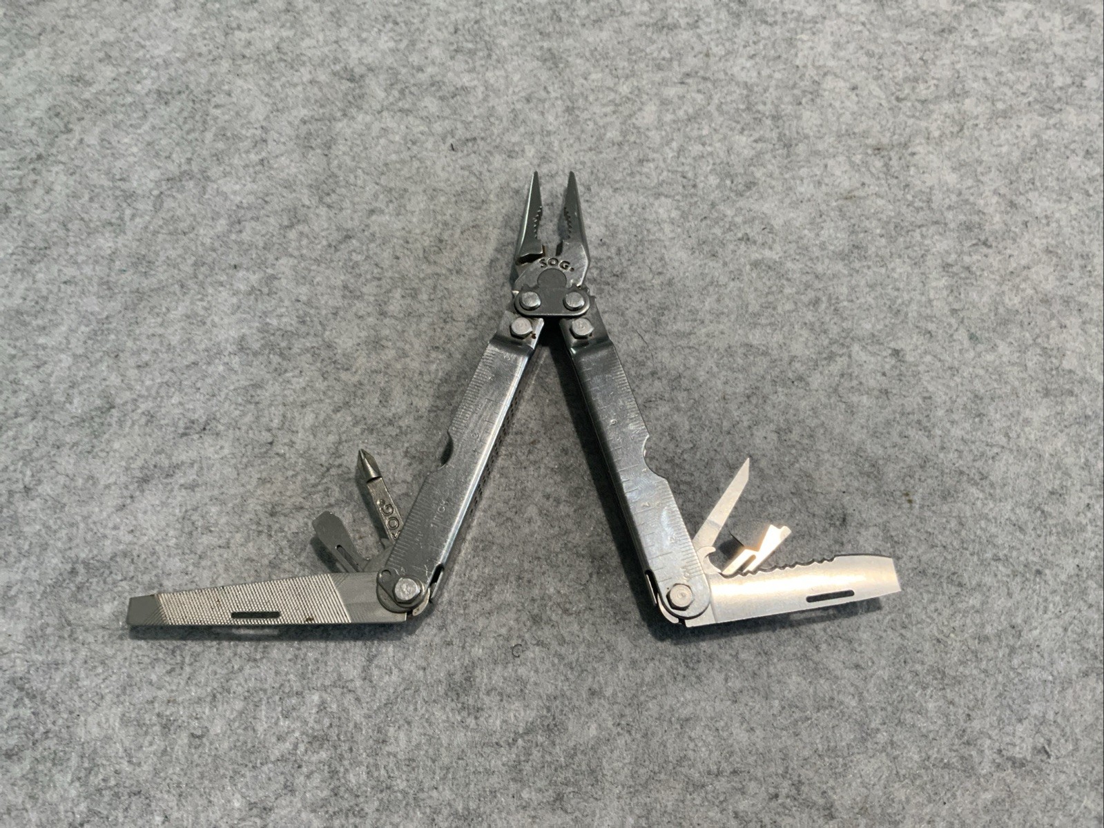 Vintage SOG Powerplier Multi Tool Stainless Broken Metal Saw