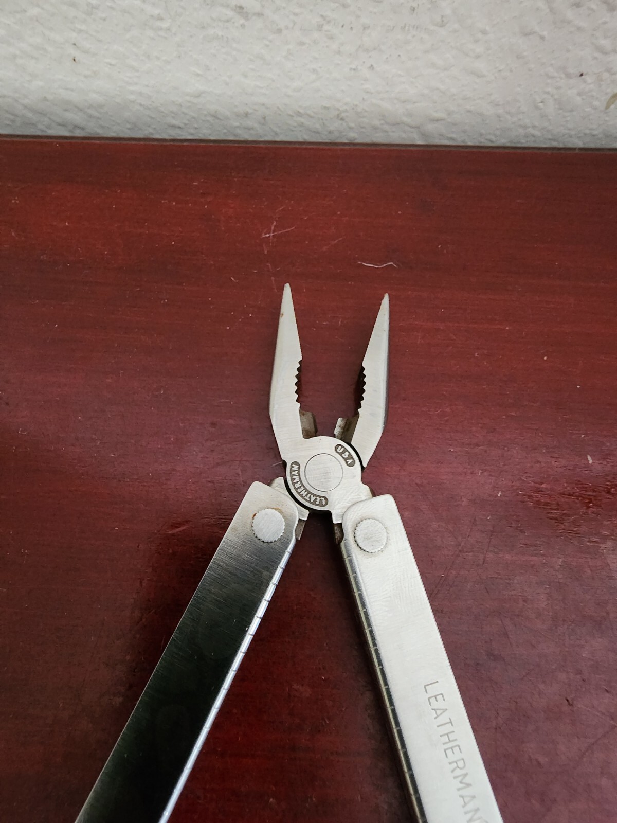 DISCONTINUED 1998 COLLECTIBLE LEATHERMAN PST II USA MULTI-TOOL. W/LEATHER SHEATH