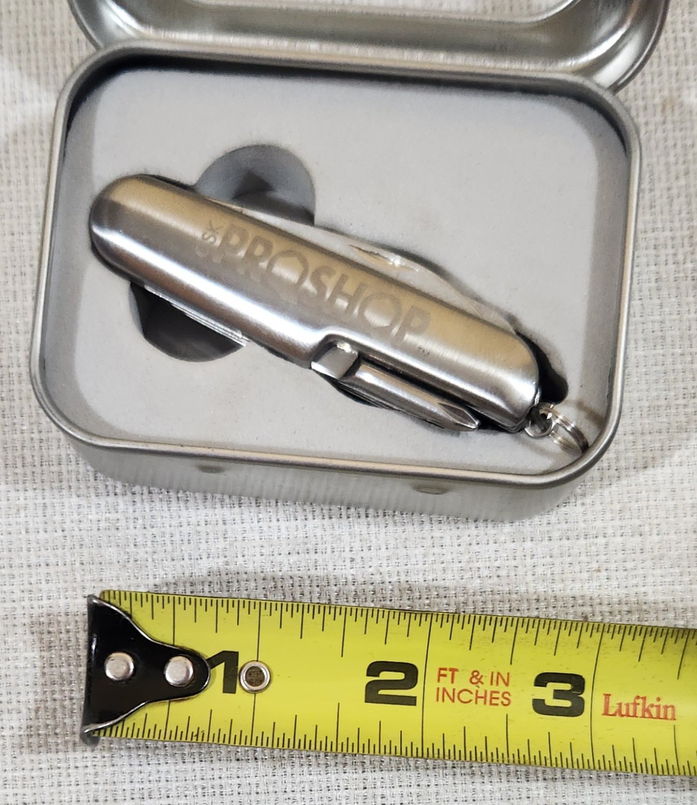 Nice ProShop MultiTool in Gift Case with 11 Tools Even a Flashlight