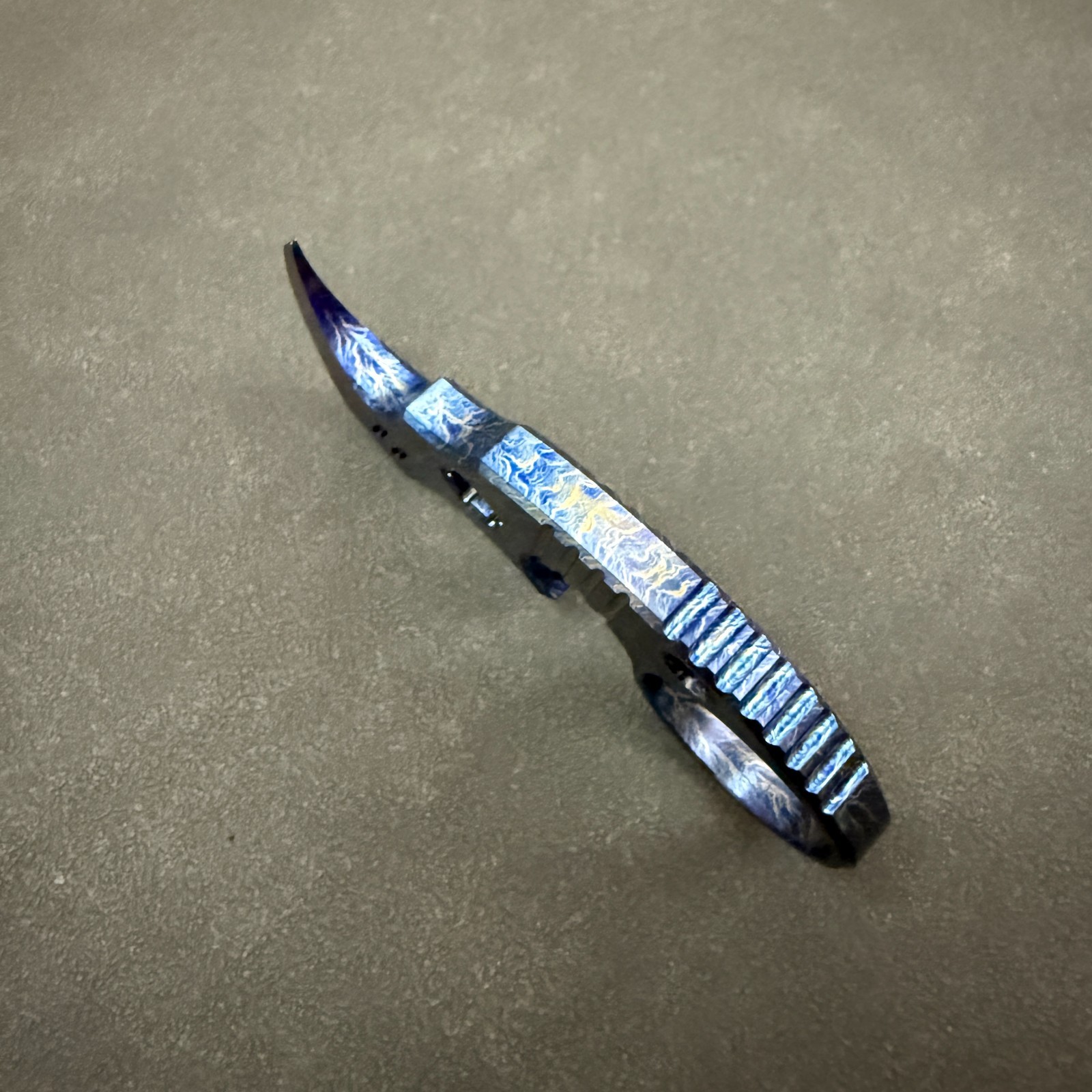 Doceaedc RIHE TC4 Titanium Rhinoceros Crowbar EDC Multi functional Tool colorful