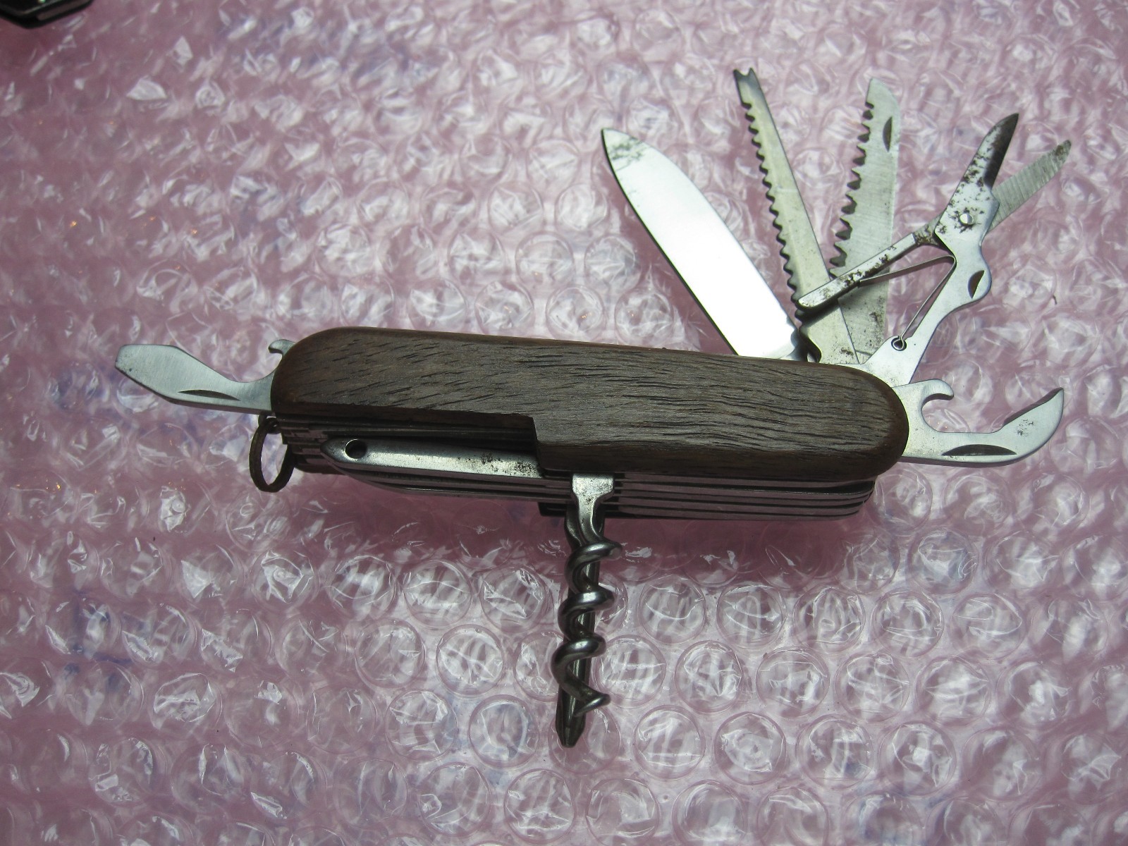 Multi Tool Pocket Knife 11 Tools Stainless Steel Blades Wood HandleMade in China