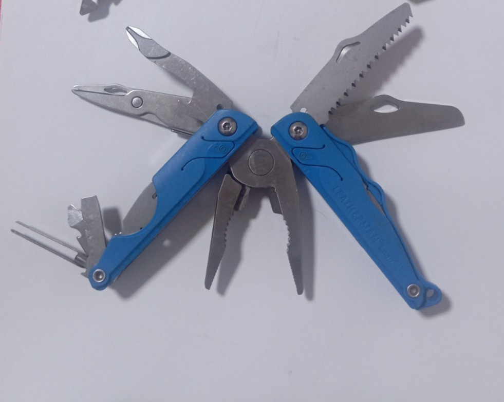 🔥🔥🔥 Leatherman Leap Blue Multi Tool Retired Very Rare