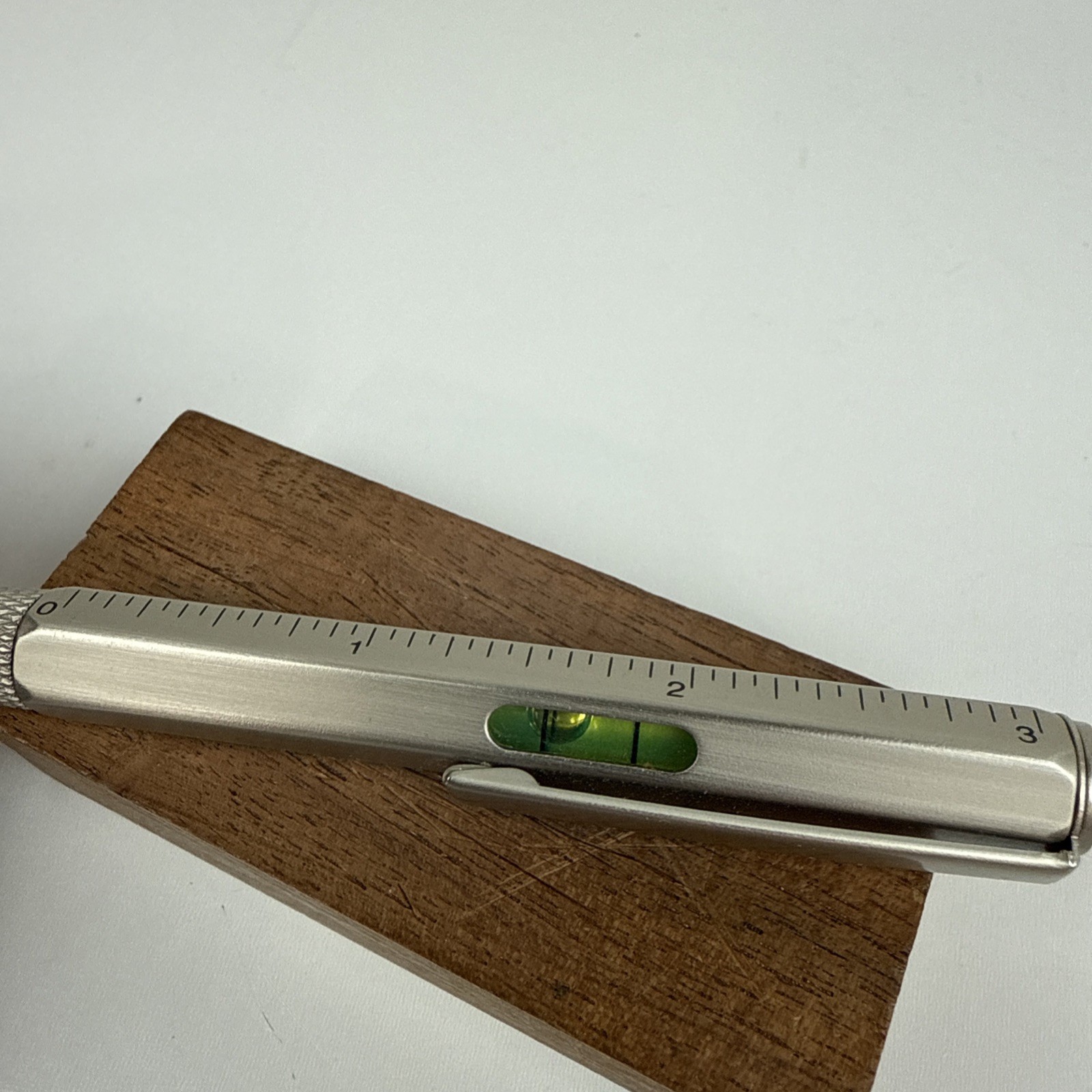 Gentlemen’s Hardware Tooling Pen Multi-Purpose Tool Silver Color Pen Screwdriver