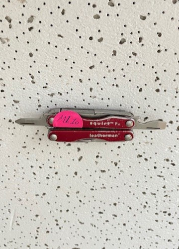Leatherman Squirt P4 Red Aluminum Multi tool Knife File Bottle Opener- – – – –