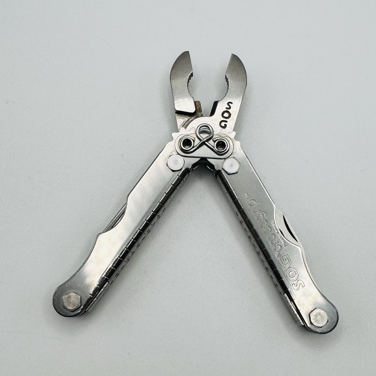 NOS SOG Crossgrip CG55-Compact-Multi-Tool-Discontinued-Pliers-Knife-File-Ruler
