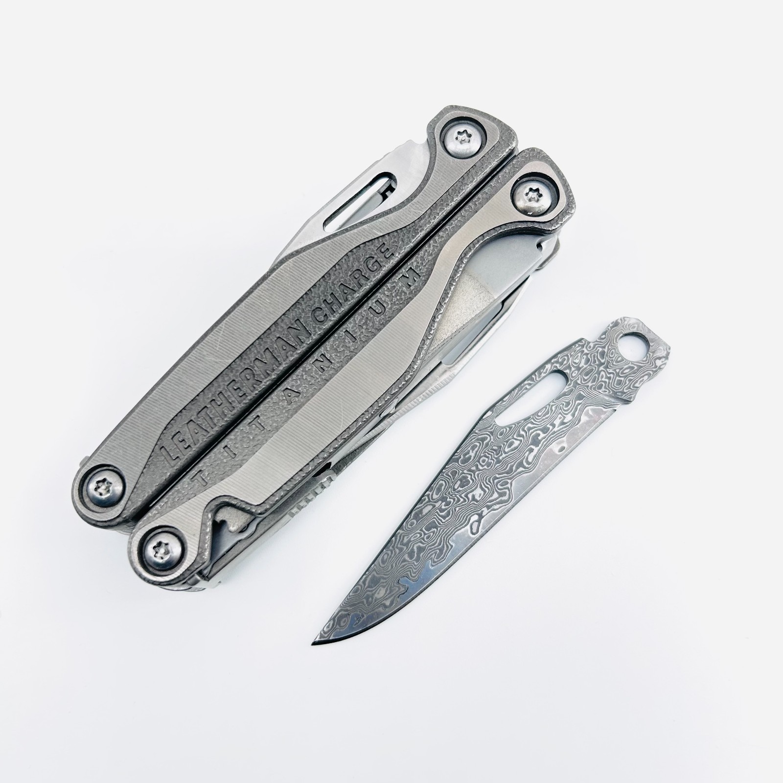 [USA STOCK] VG10 Damascus Upgrade Blade for Charge TTI Wave – 60 HRC EDC
