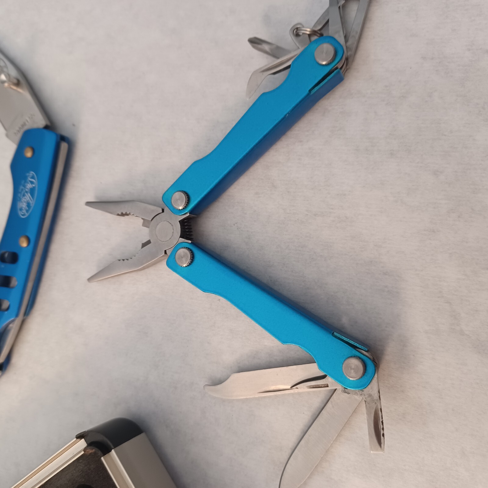 NEW! SHEFFIELD 11 In 1, 2 PIECE MULTI FUNCTION TOOL IN ALUMINUM CASE & BOX