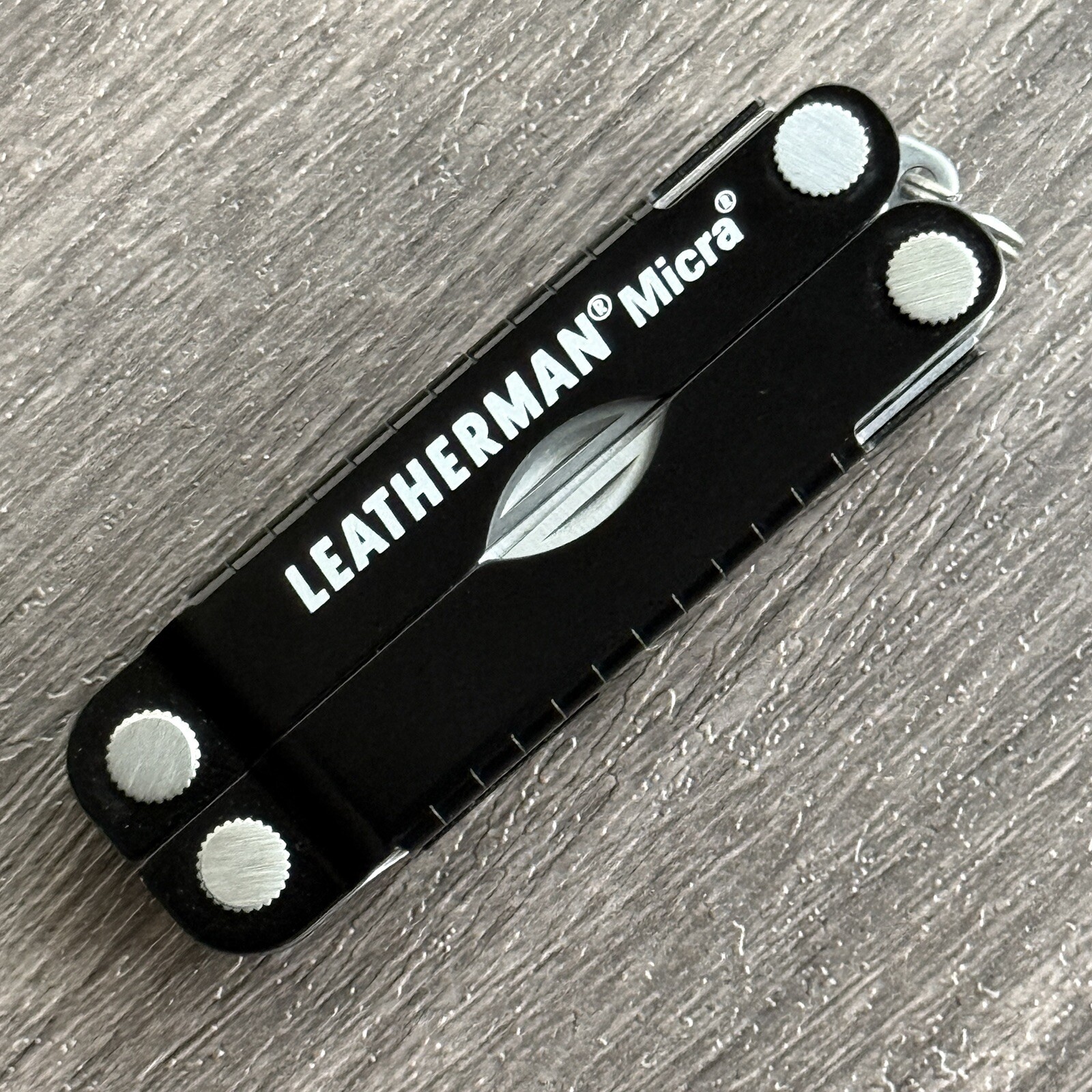Leatherman MICRA BLACK Aluminum Multitool in Vintage Gift Tin