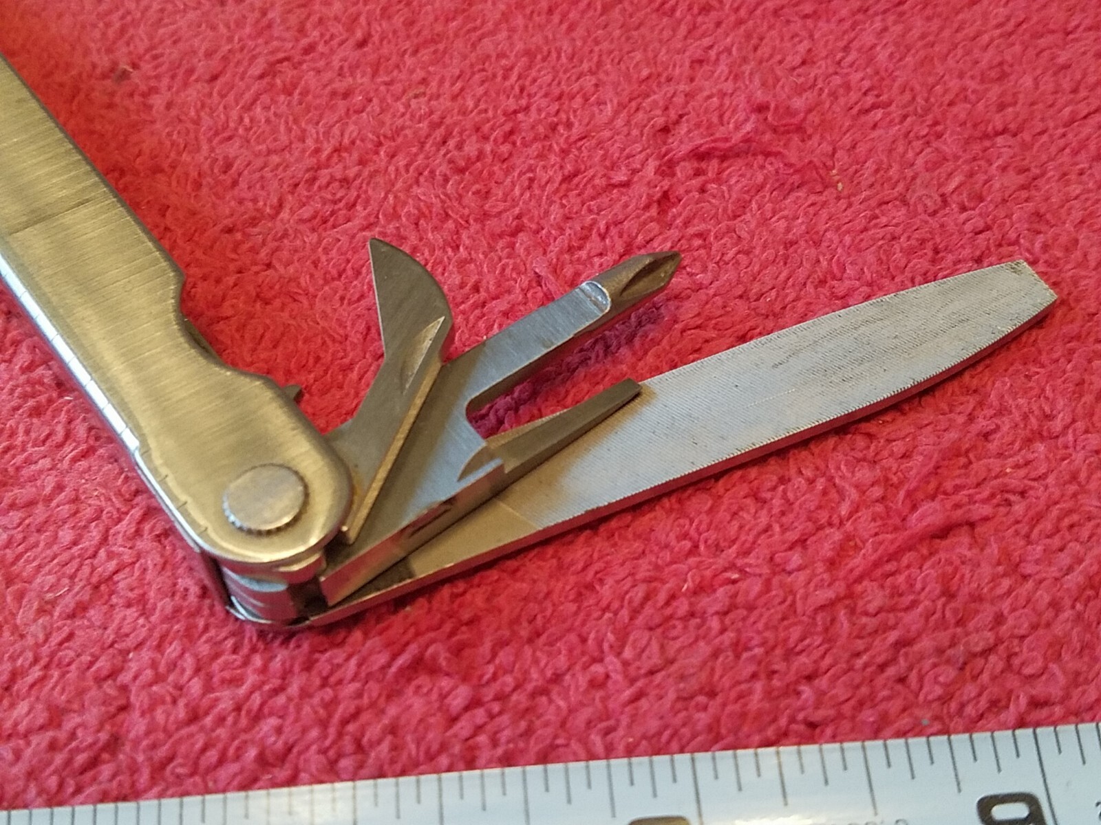 The Original Leatherman Pocket Survival Multi Tool 1995
