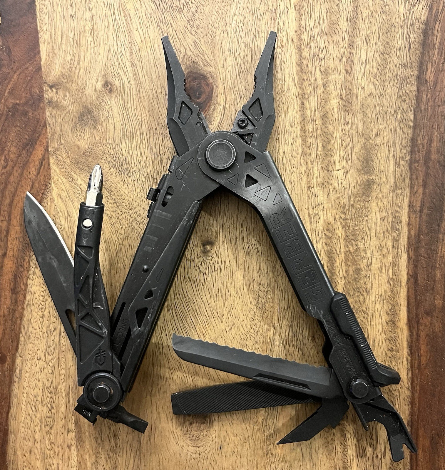 Gerber Center Drive Multi Tool Black USA w/Sheath SUPER NICE! Excellent!