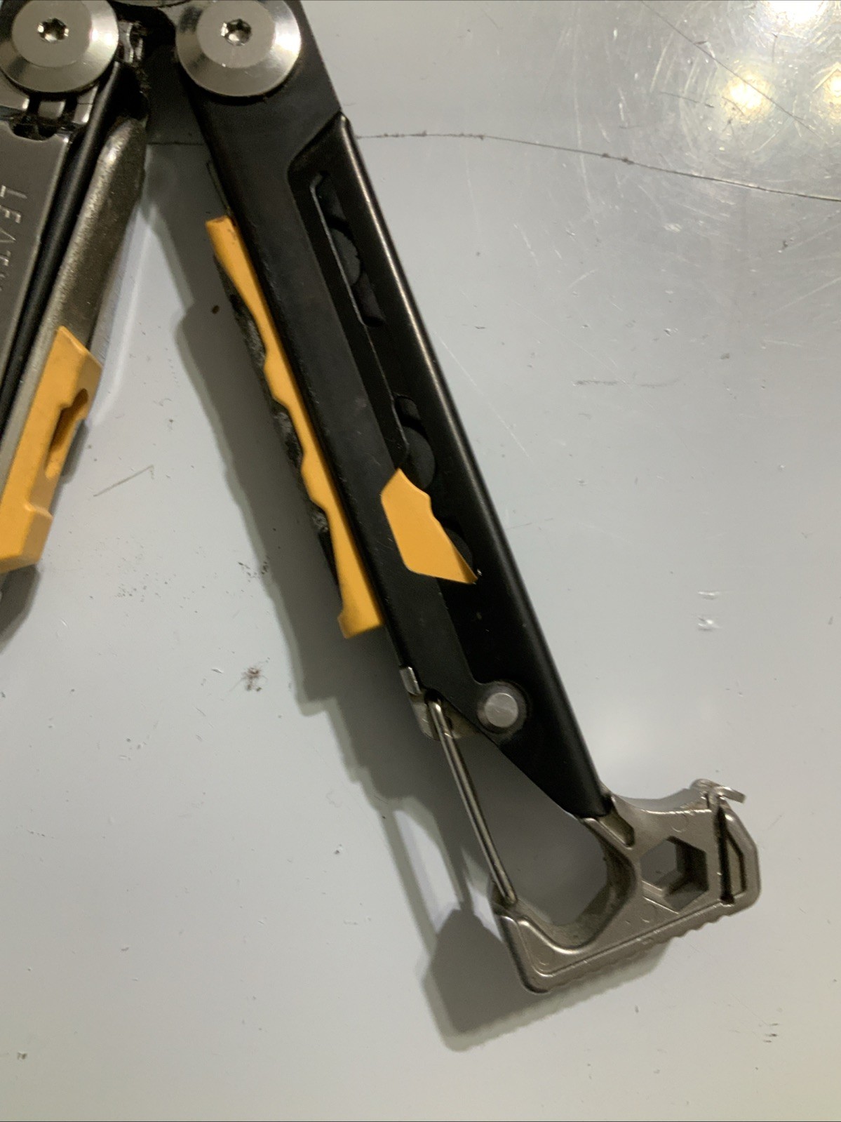 LEATHERMAN Signal Multi-Tool! – S7