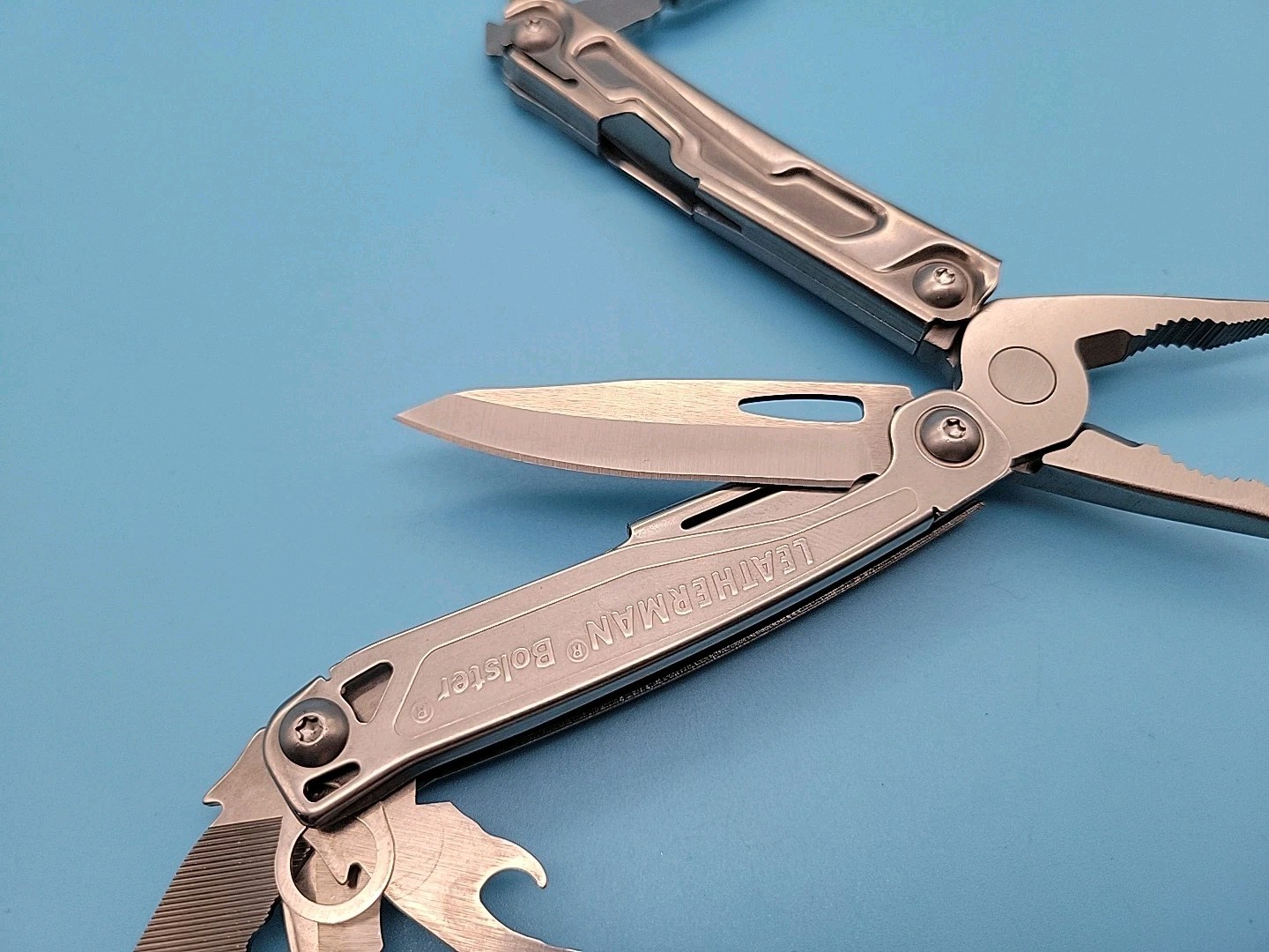Leatherman Bolster Multi-Tool – Pliers, Knife, File, Screwdrivers, Bottle Opener