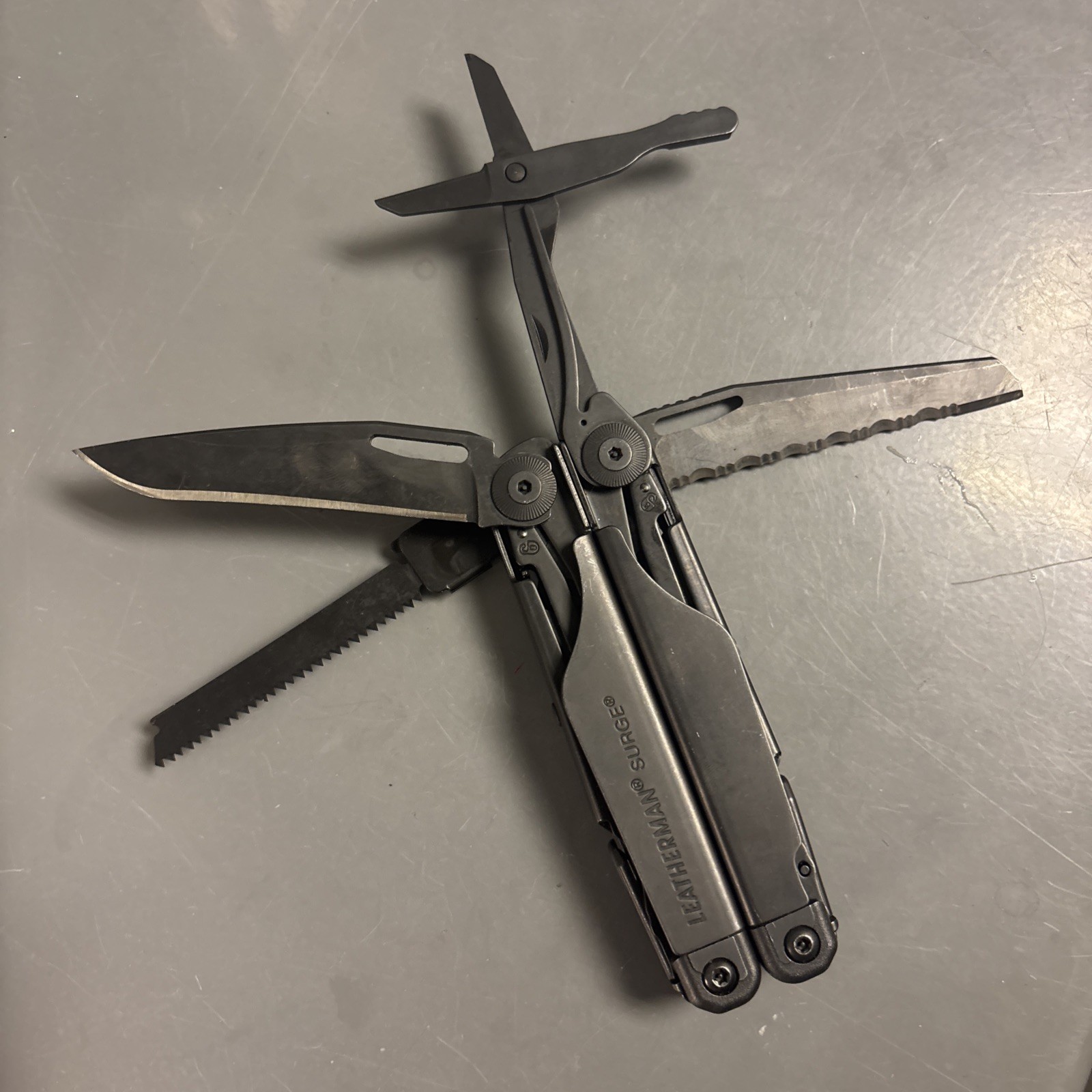 LEATHERMAN SURGE 19-In-1 Black Oxide Heavy Duty Multitool