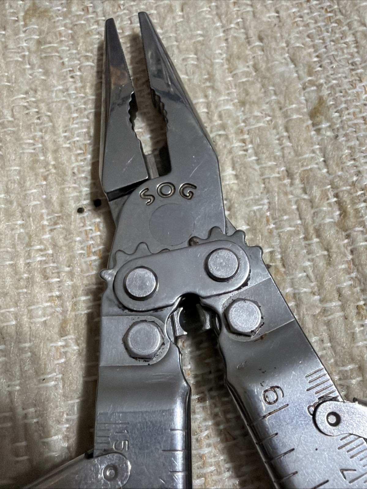 SOG PowerLock Pliers Multi Tool w/ Leather Sheath… FREE S&H!