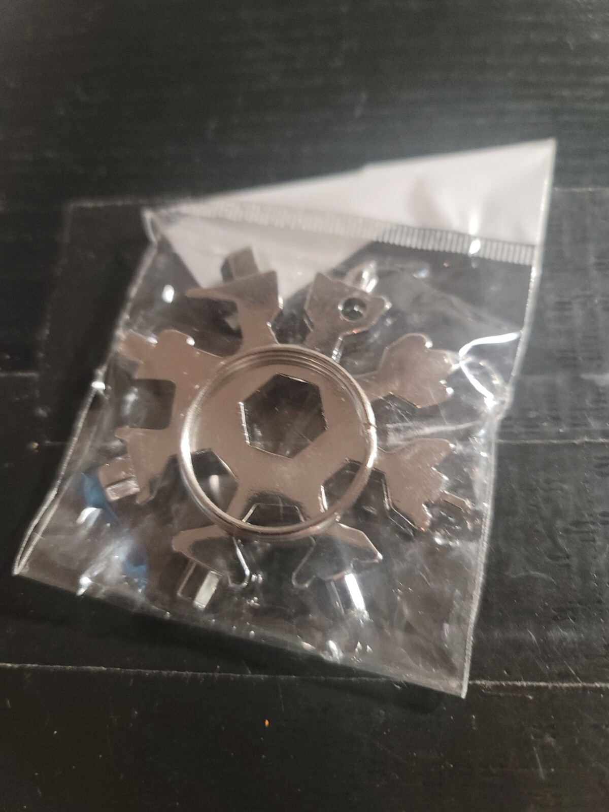 Stainless Key-chain Screwdriver Portable Snowflake Shape Tool Multitool 18 in 1