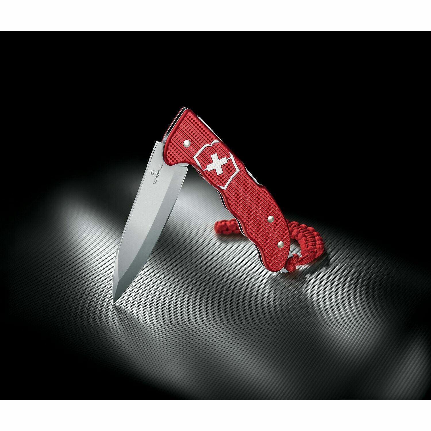 Swiss Army Knife Hunter Pro Clip & Lanyard, Red Alox, Victorinox, 0.9415.20 NIB