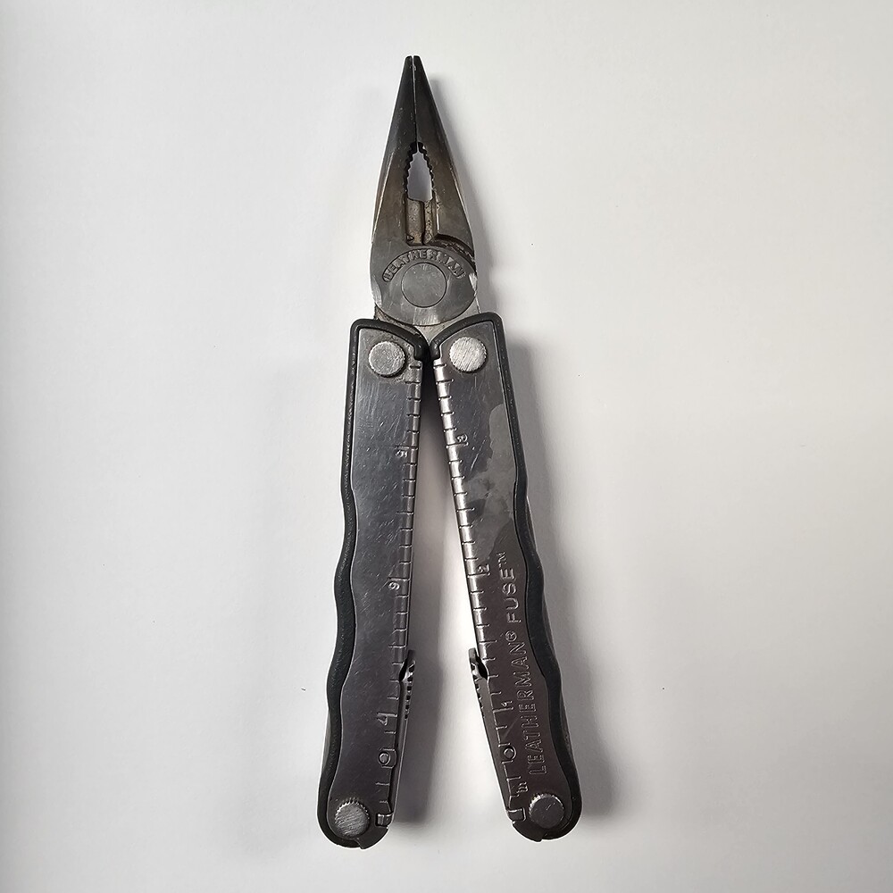 LEATHERMAN FUSE STAINLESS USA MULTI-TOOL
