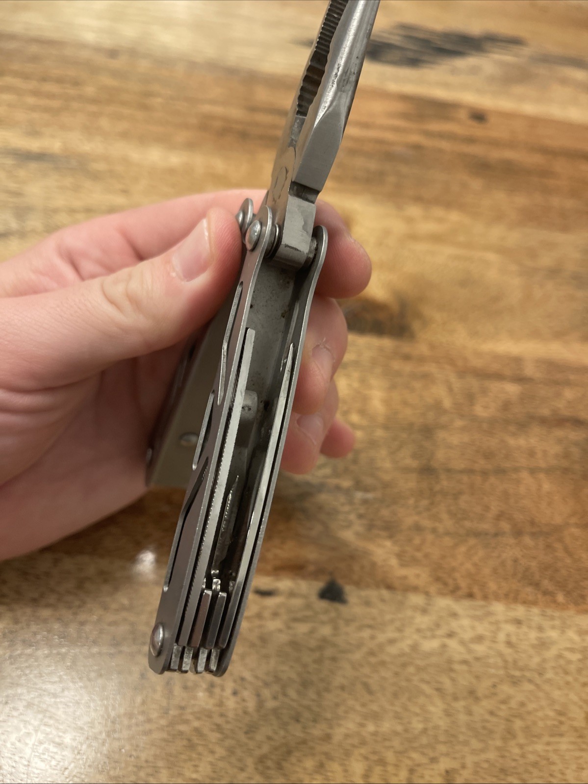 Leatherman Wingman Stainless Steel Multi Tool with Pocket Clip