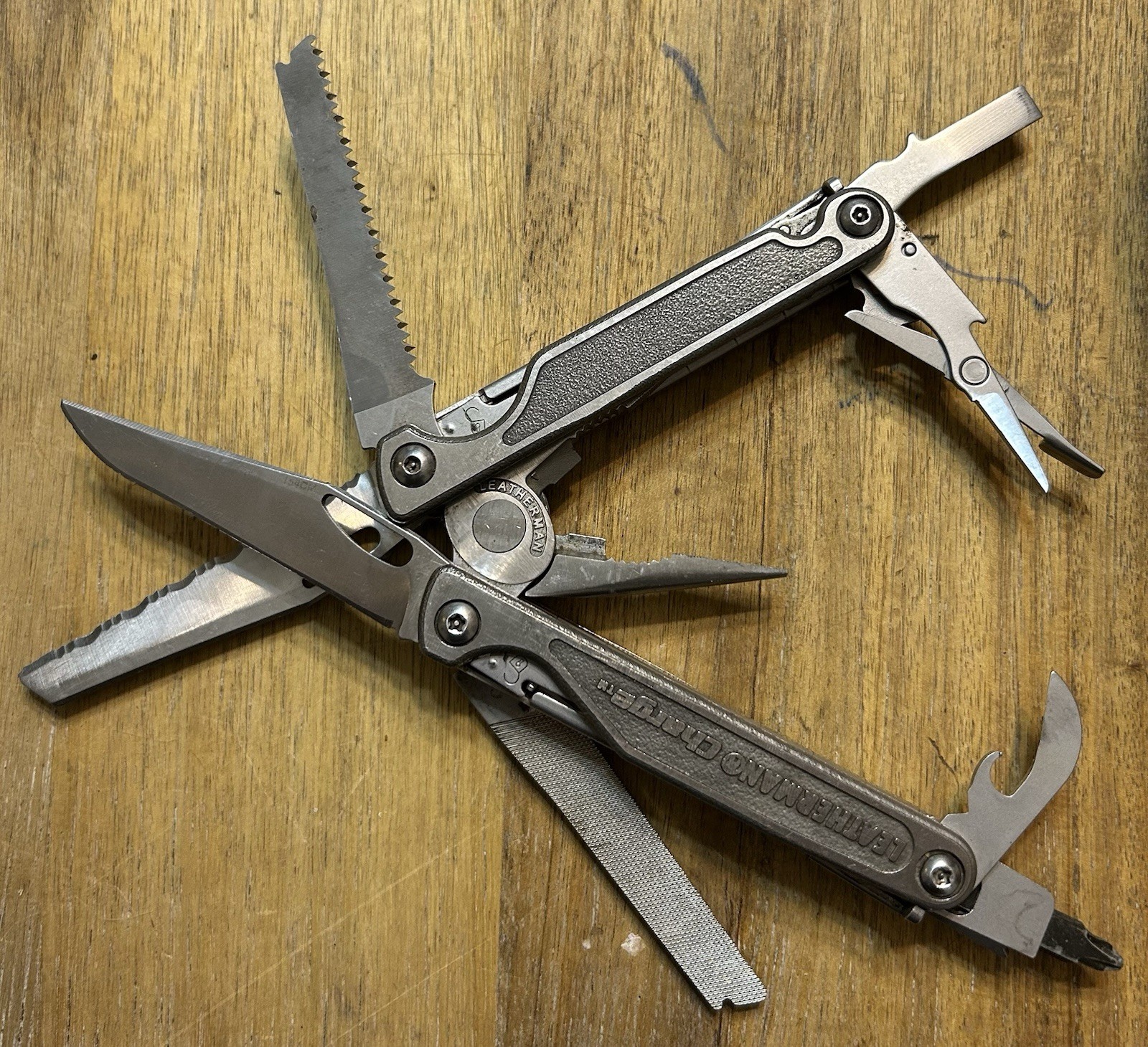 Leatherman Charge Multitool Titanium 154cm With Sheath Nice