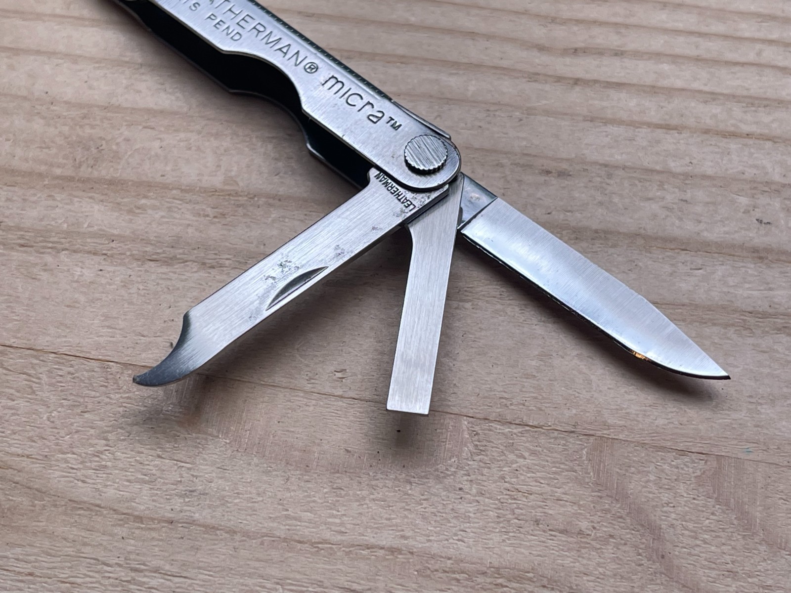 Leatherman Micra Stainless Steel Multi-tool Knife 11/99 Pat Pend.